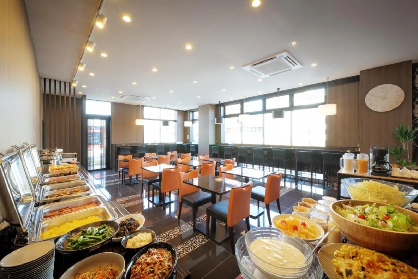 Restaurant/places to eat in APA Hotel Ibaraki Koga Ekimae