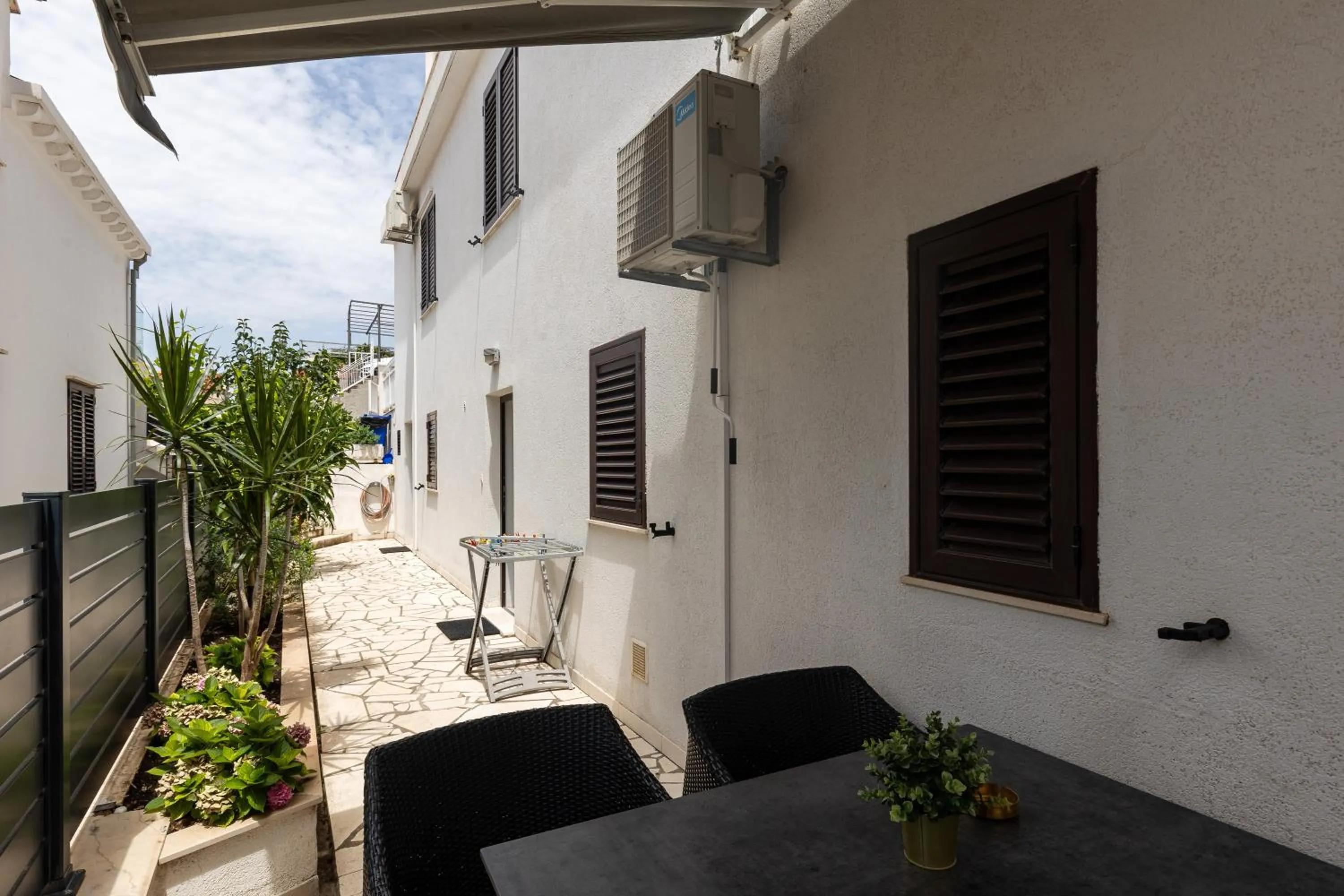 Property building in Guest House Kono