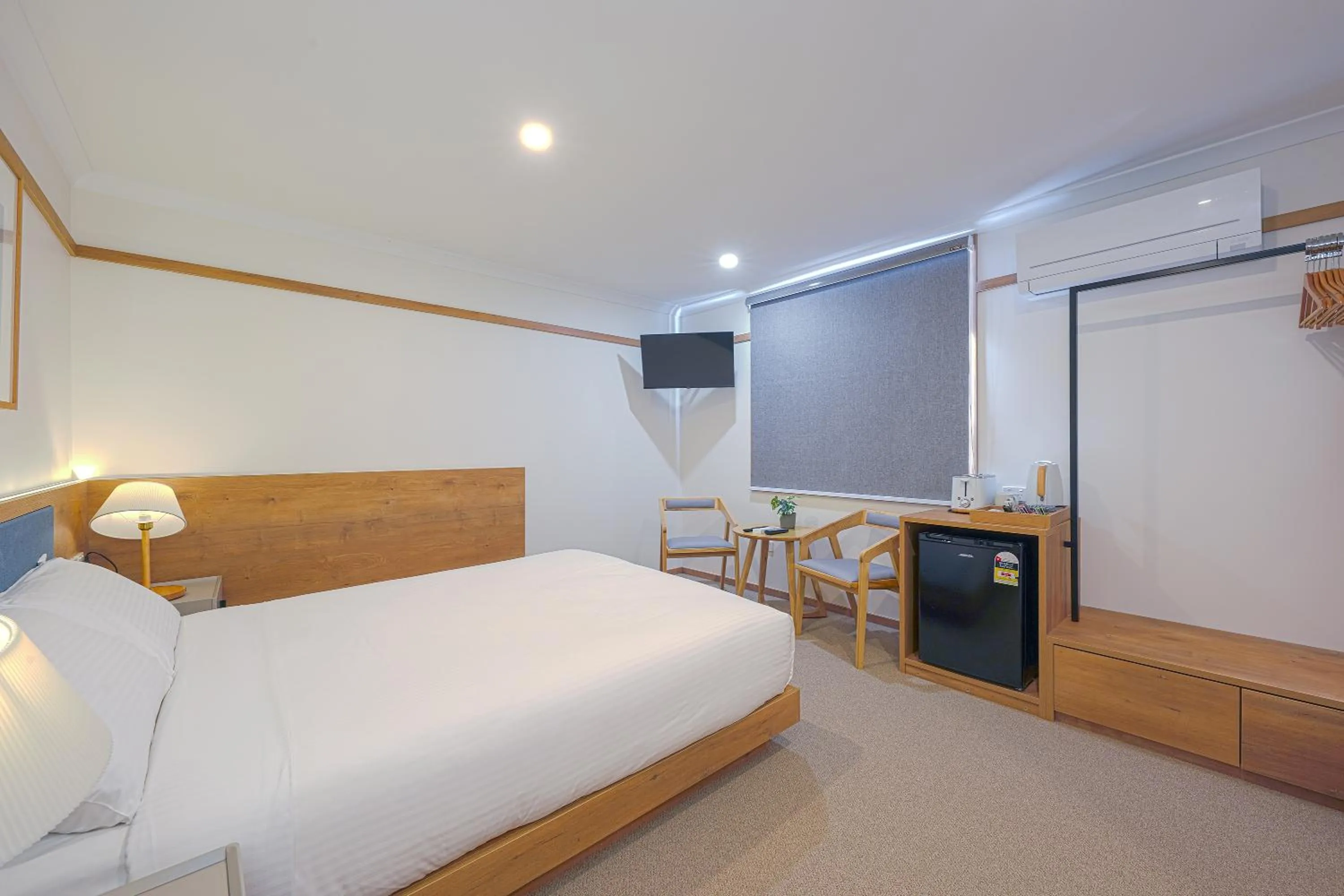 Bedroom, Bed in Blue Ocean Motel Apollo Bay