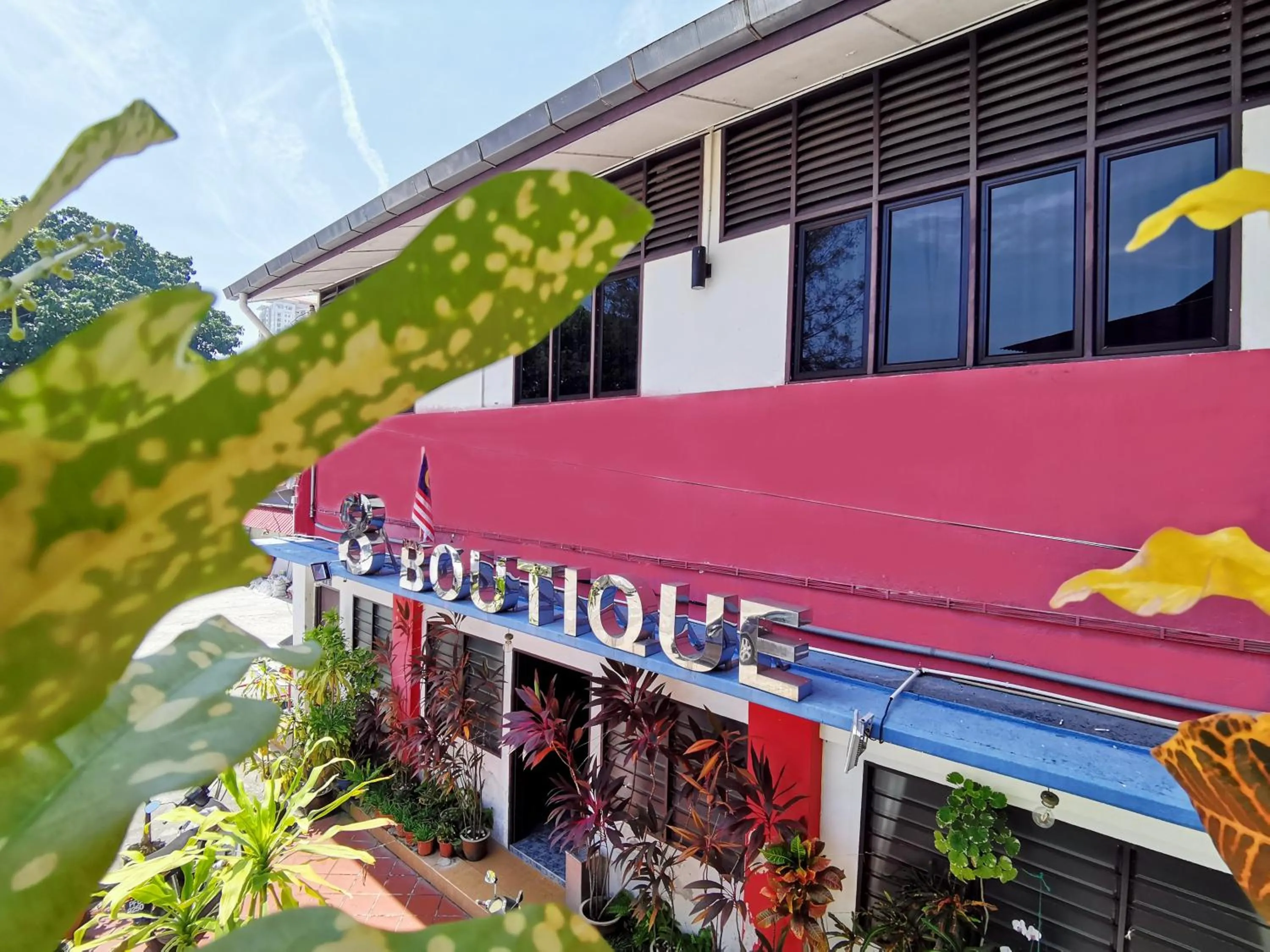 Property building in 8 Boutique By The Sea