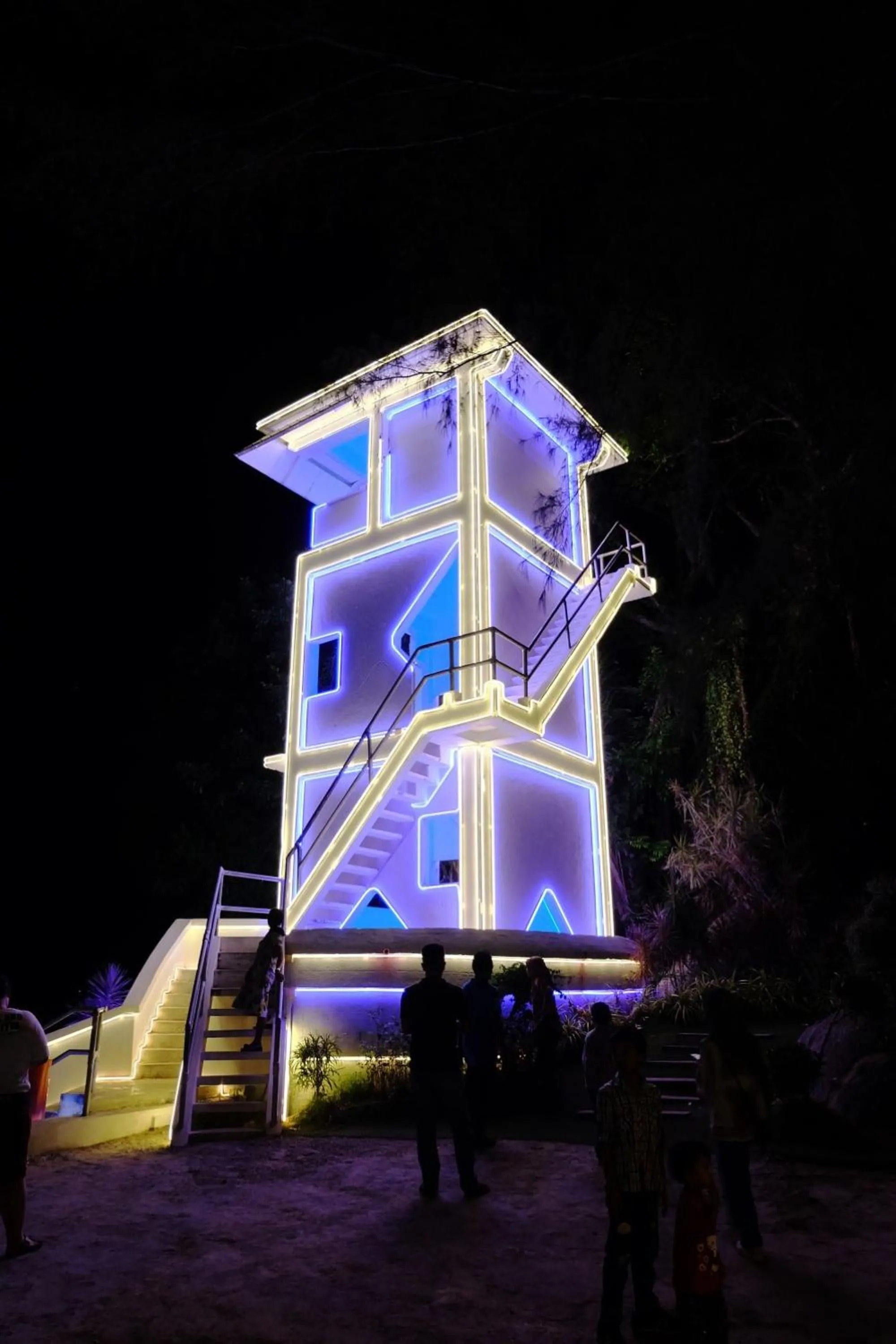 Nearby landmark in 8 Boutique By The Sea