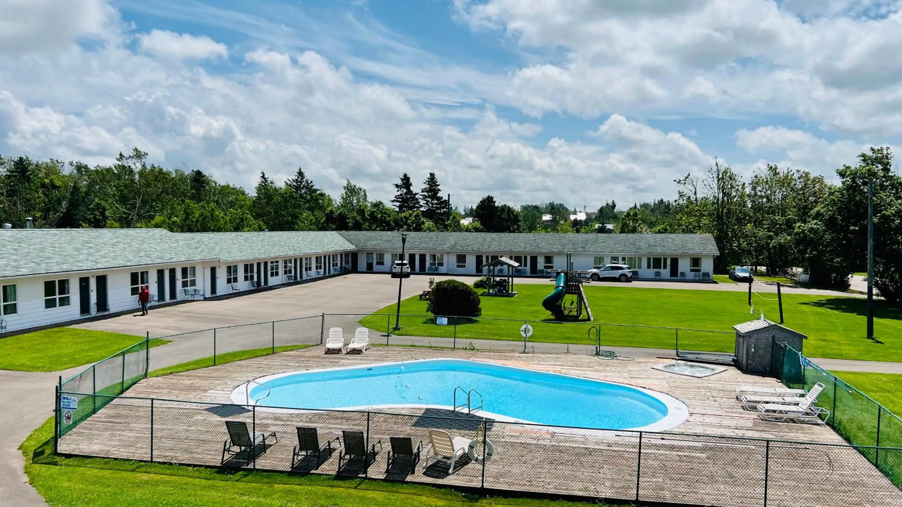 Anne Shirley Motel & Cottages