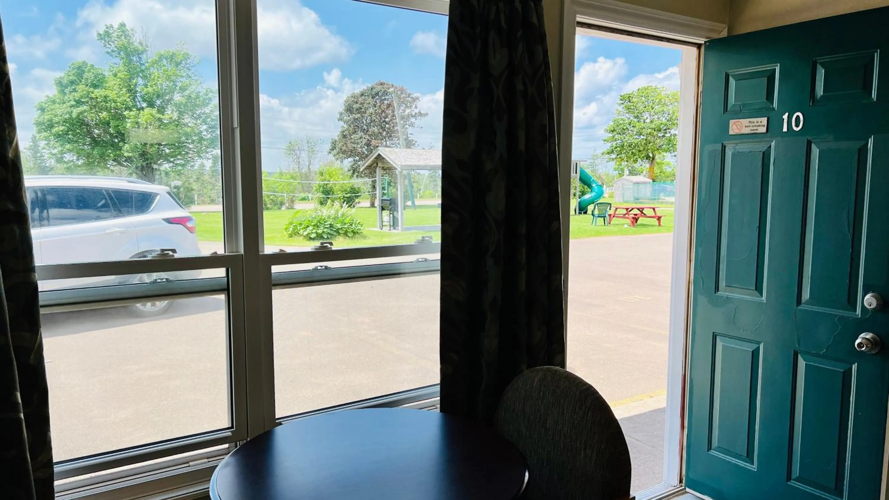 Anne Shirley Motel & Cottages