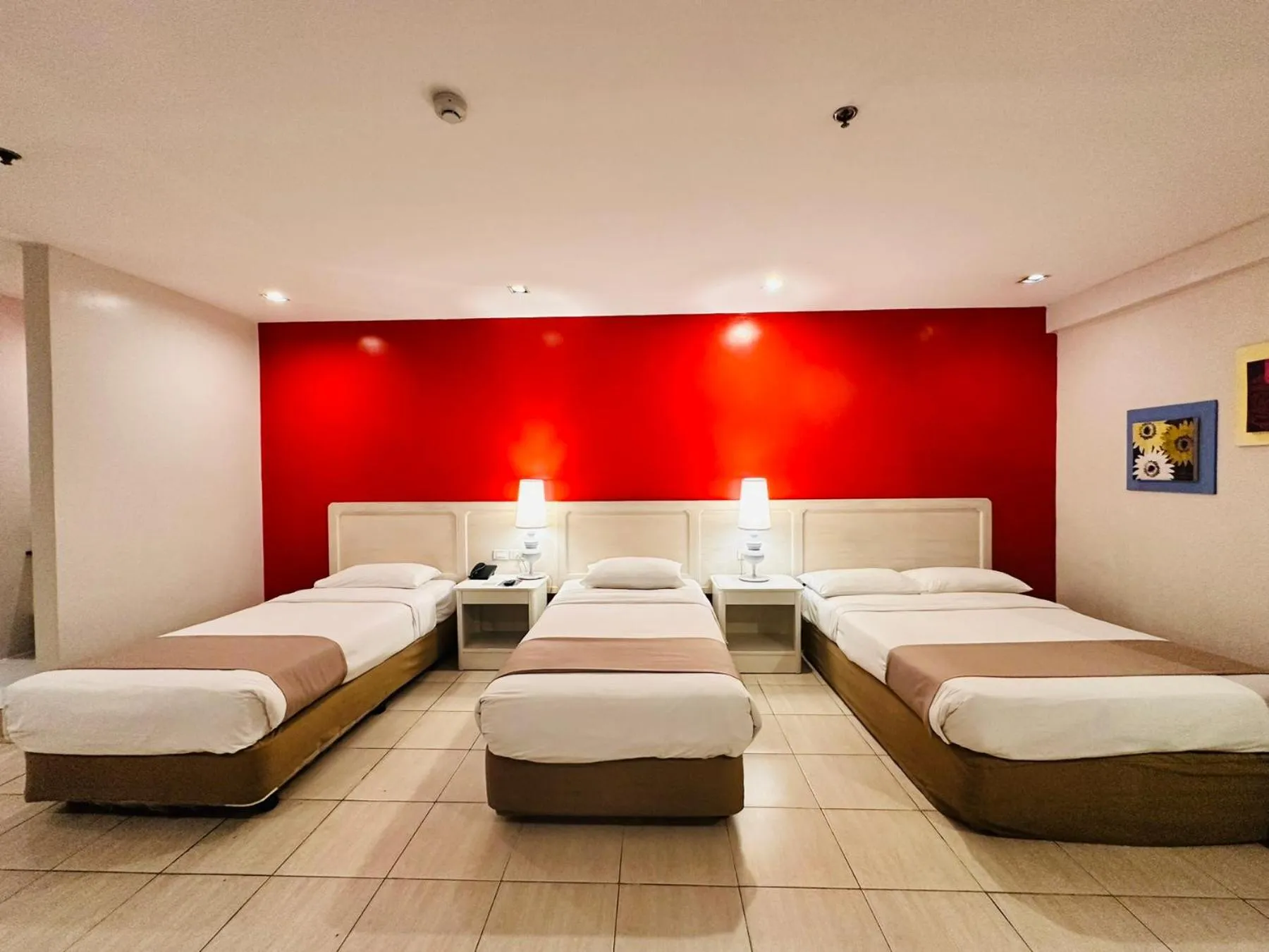 Bed in Ecotel by L'Fisher