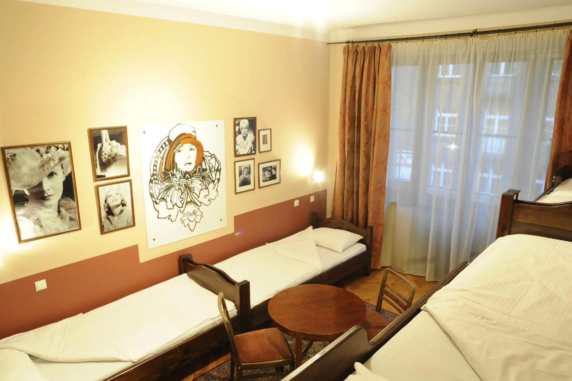 Photo of the whole room, Bed in Hostel Deco