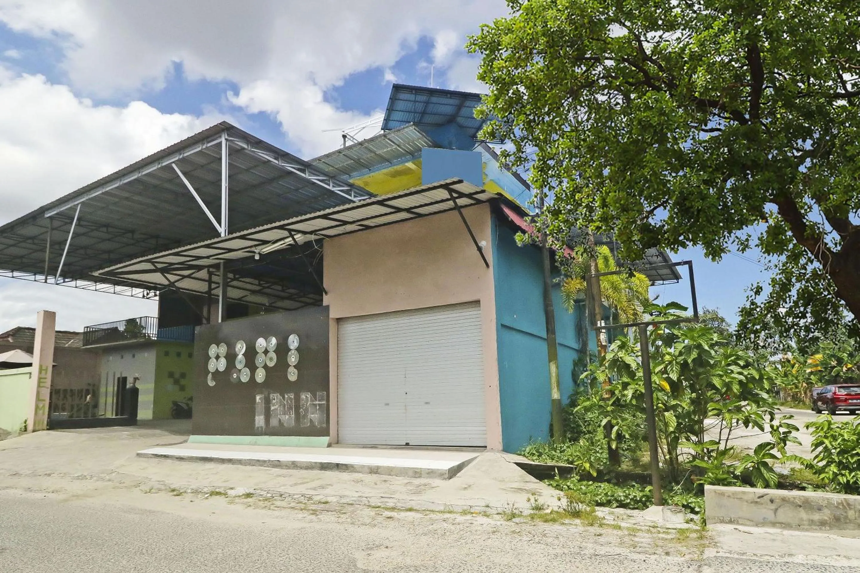 Facade/entrance in Hotel O Papi Inn Guesthouse