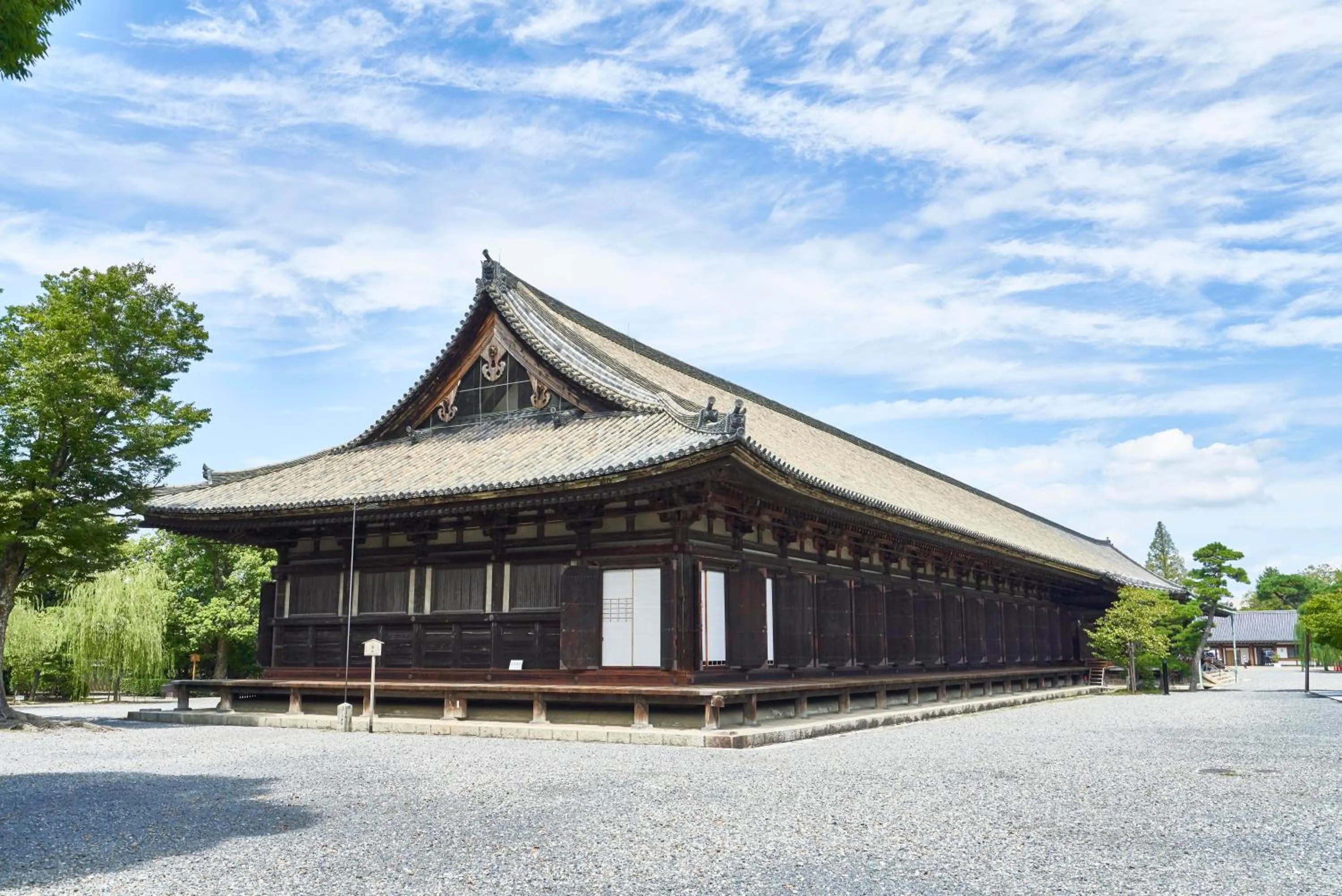 Area and facilities in Renge-an