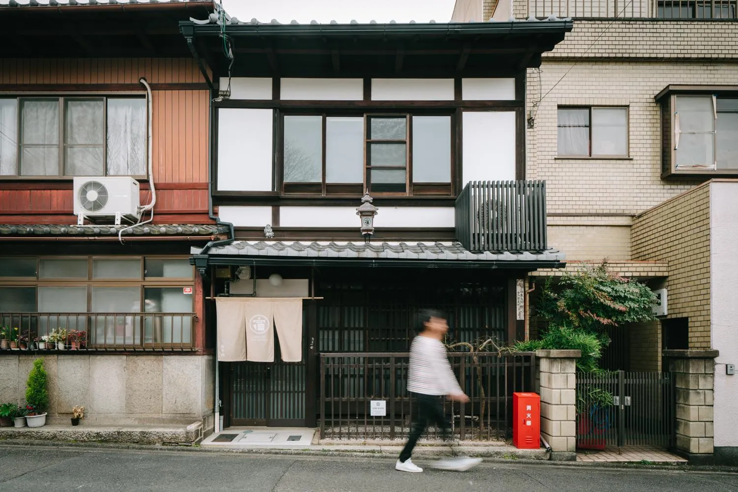 Facade/entrance in Renge-an