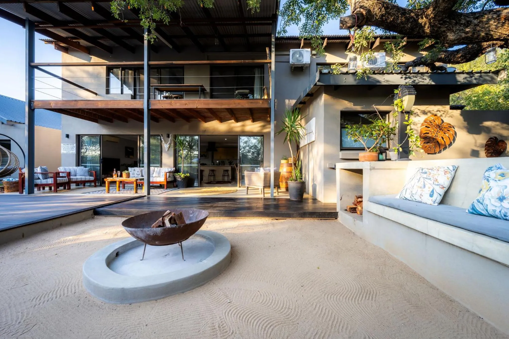 Seating area in Rafiki Bush Lodge