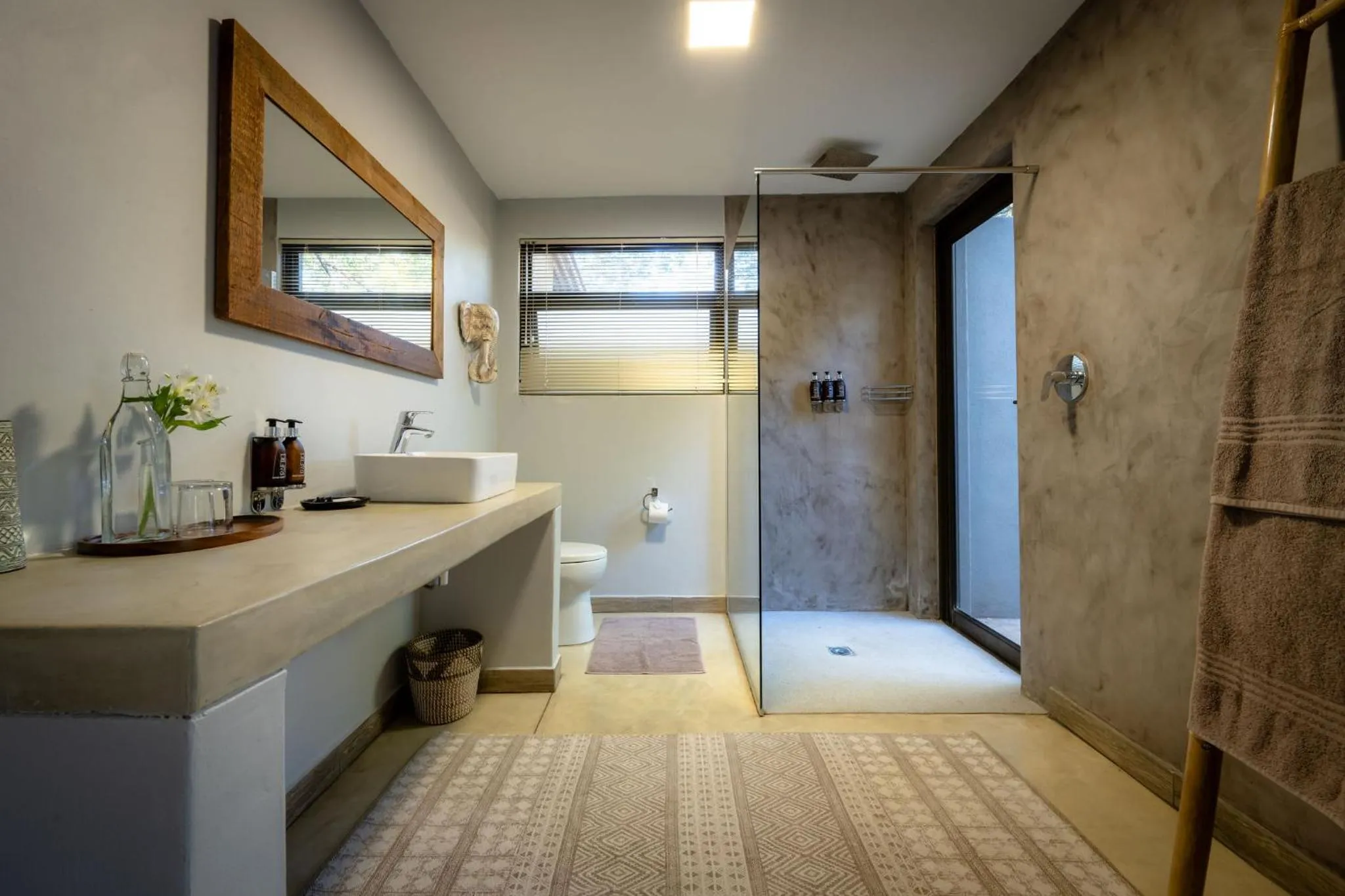 Shower in Rafiki Bush Lodge