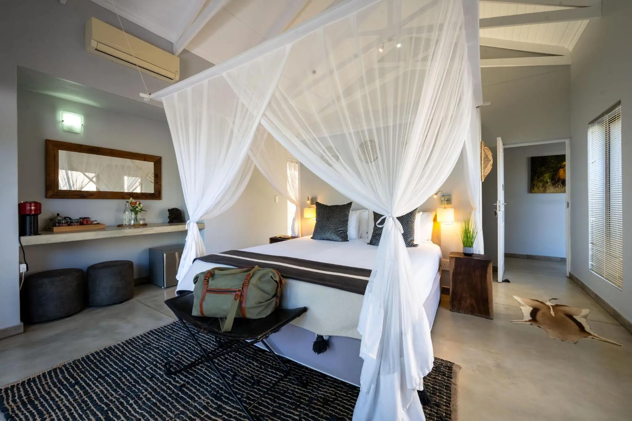 Bed in Rafiki Bush Lodge