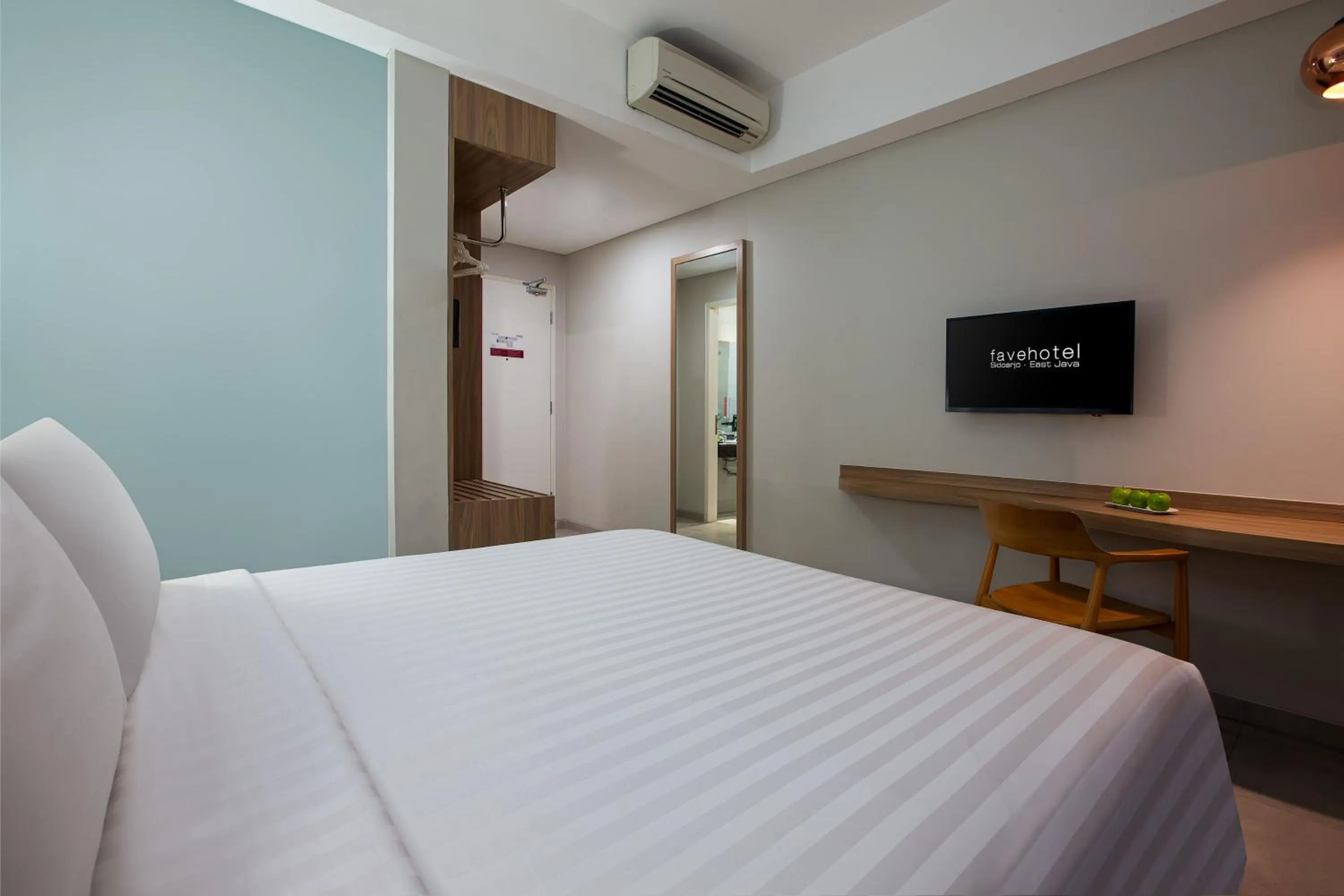 Bedroom, Bed in favehotel Sidoarjo