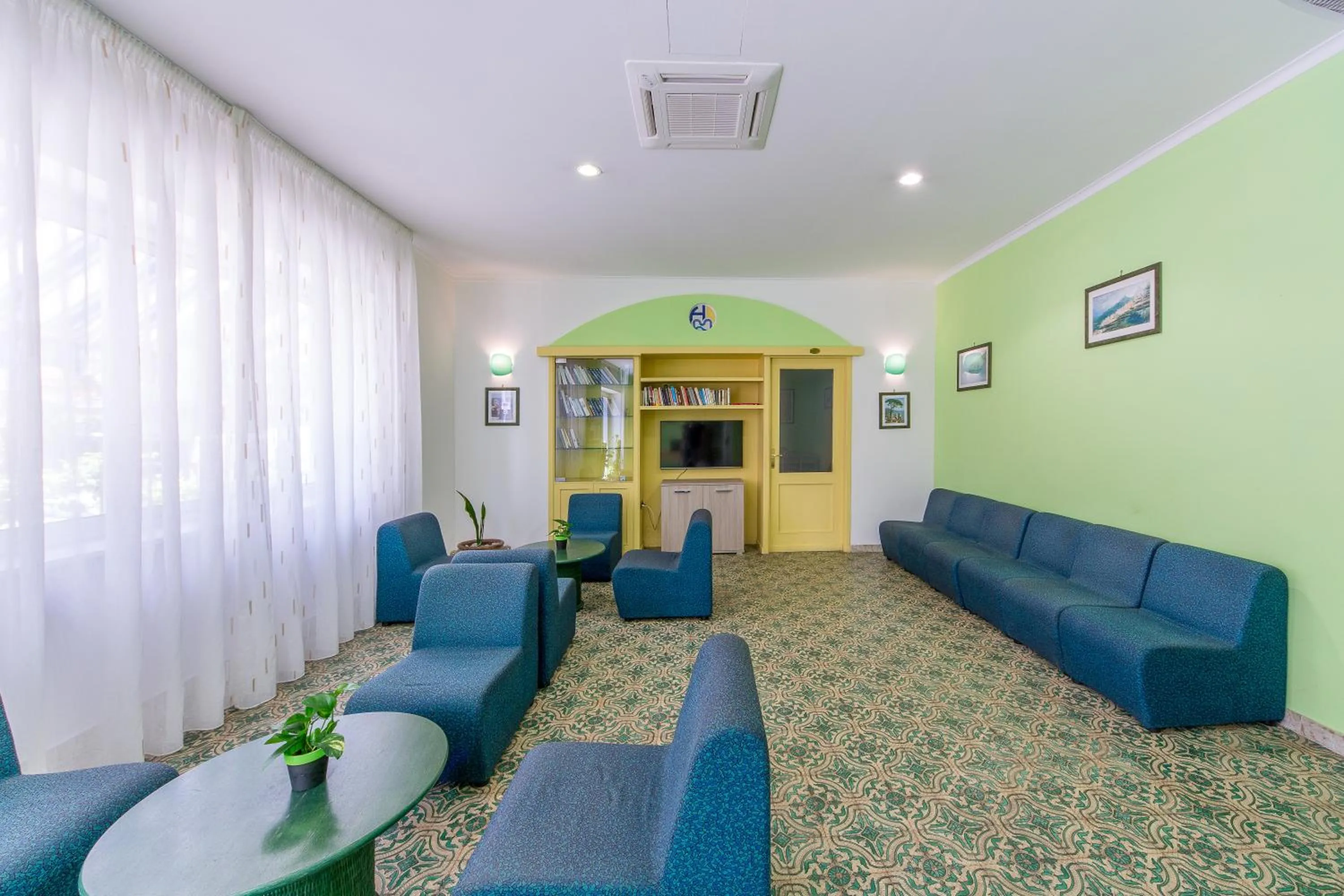 Lobby or reception in La Residenza Aparthotel