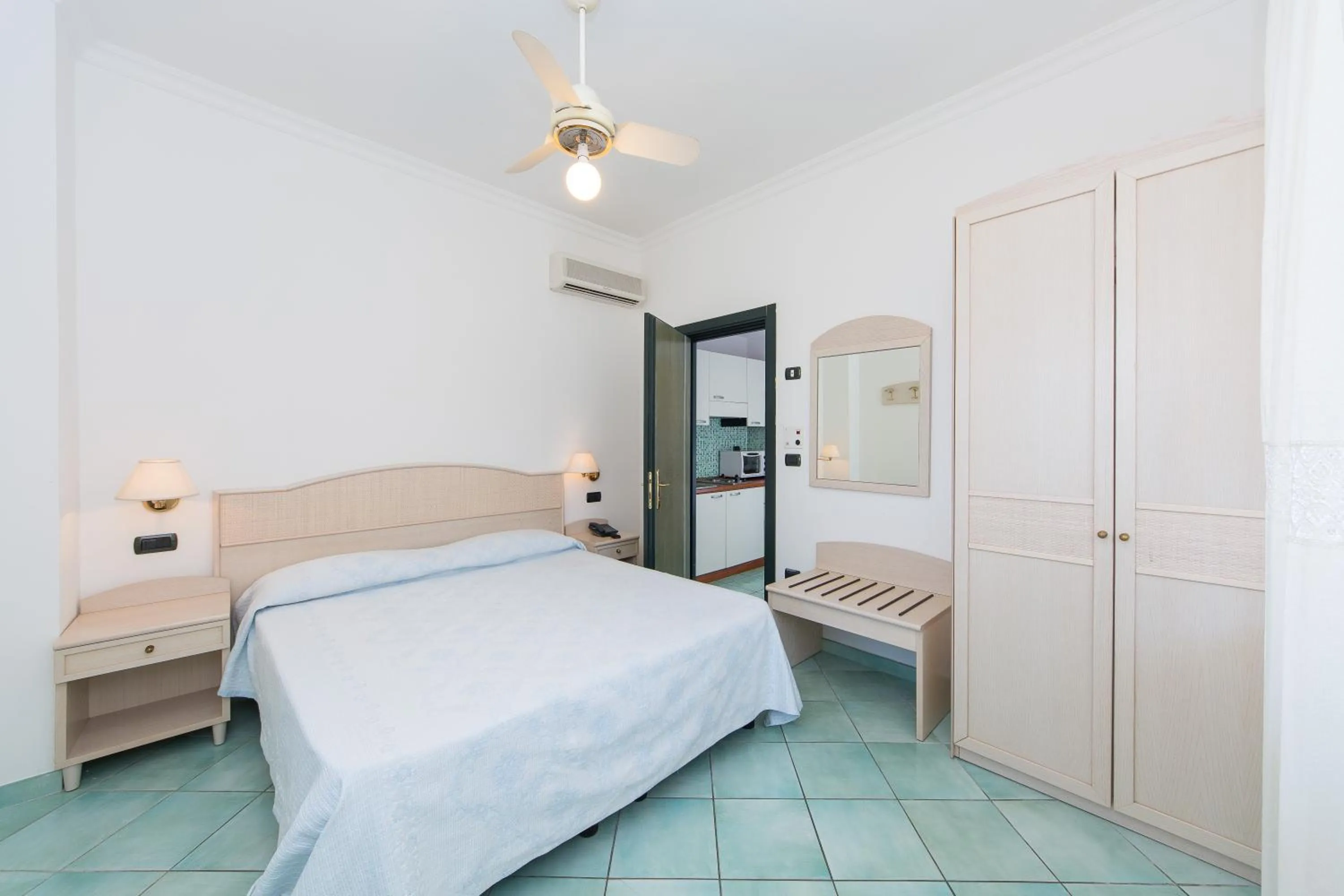 Bedroom, Bed in La Residenza Aparthotel