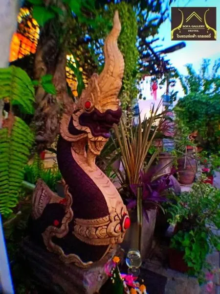 Decorative detail in Sofa Gallery Hotel