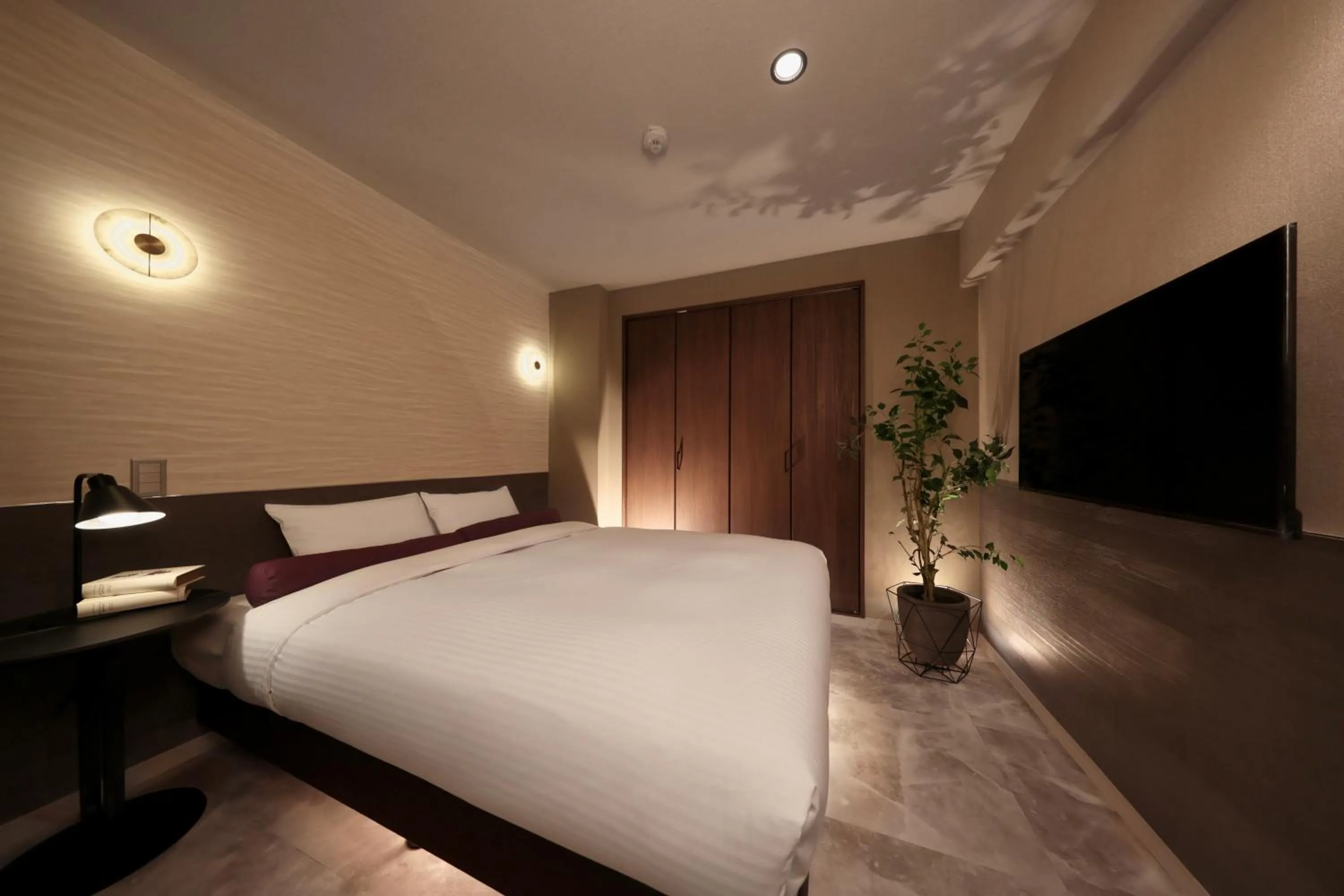 Bed in Dotombori Crystal Hotel 3