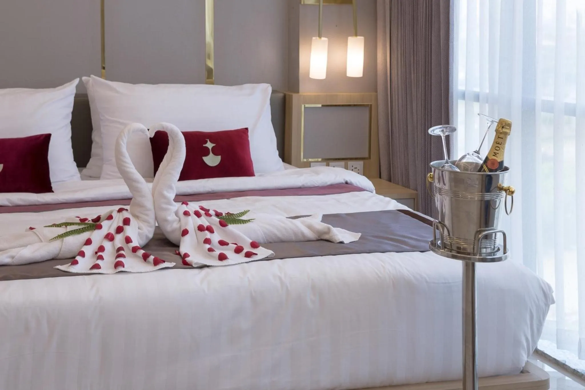 Elegant Airport Hotel