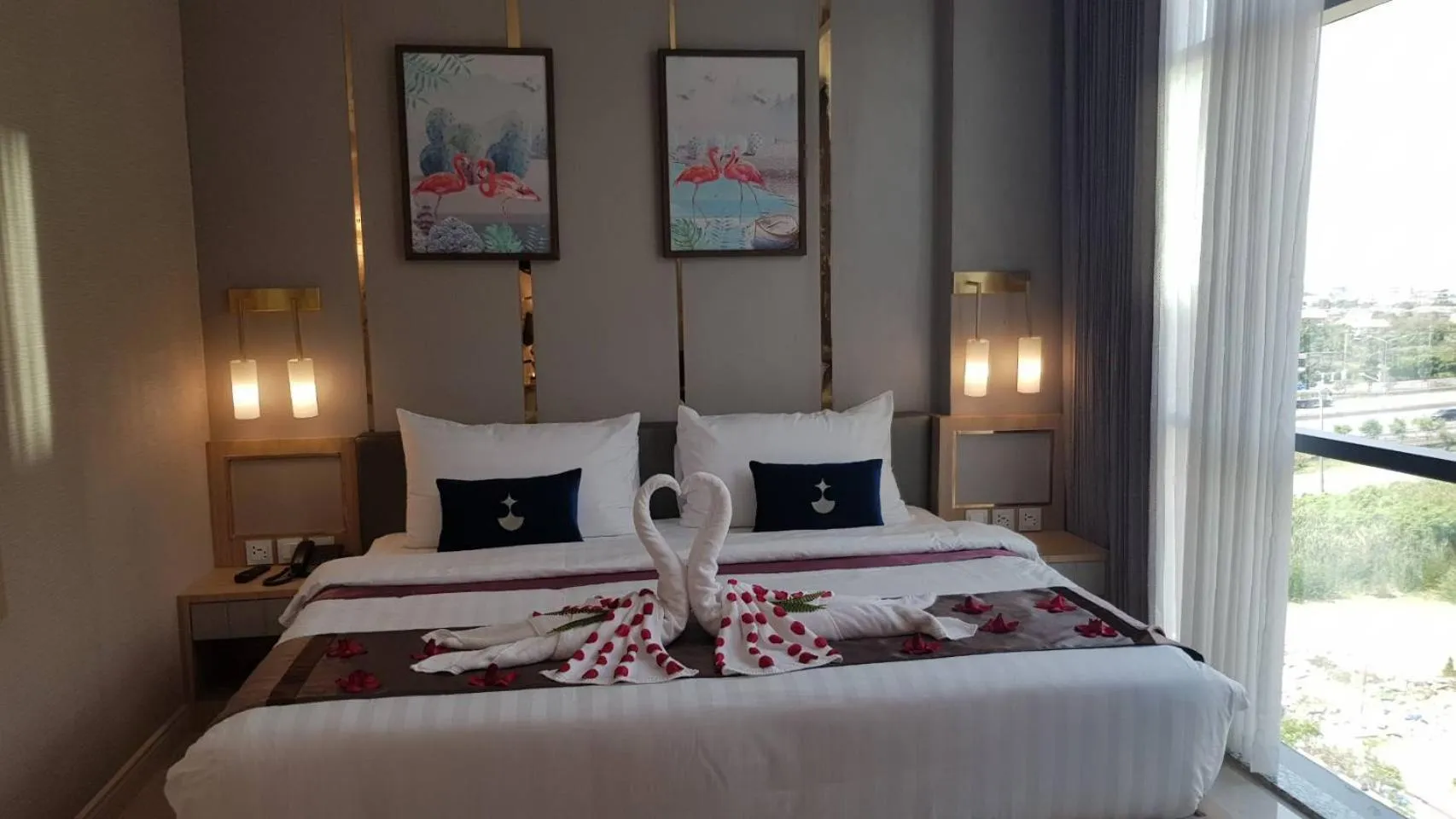 Elegant Airport Hotel