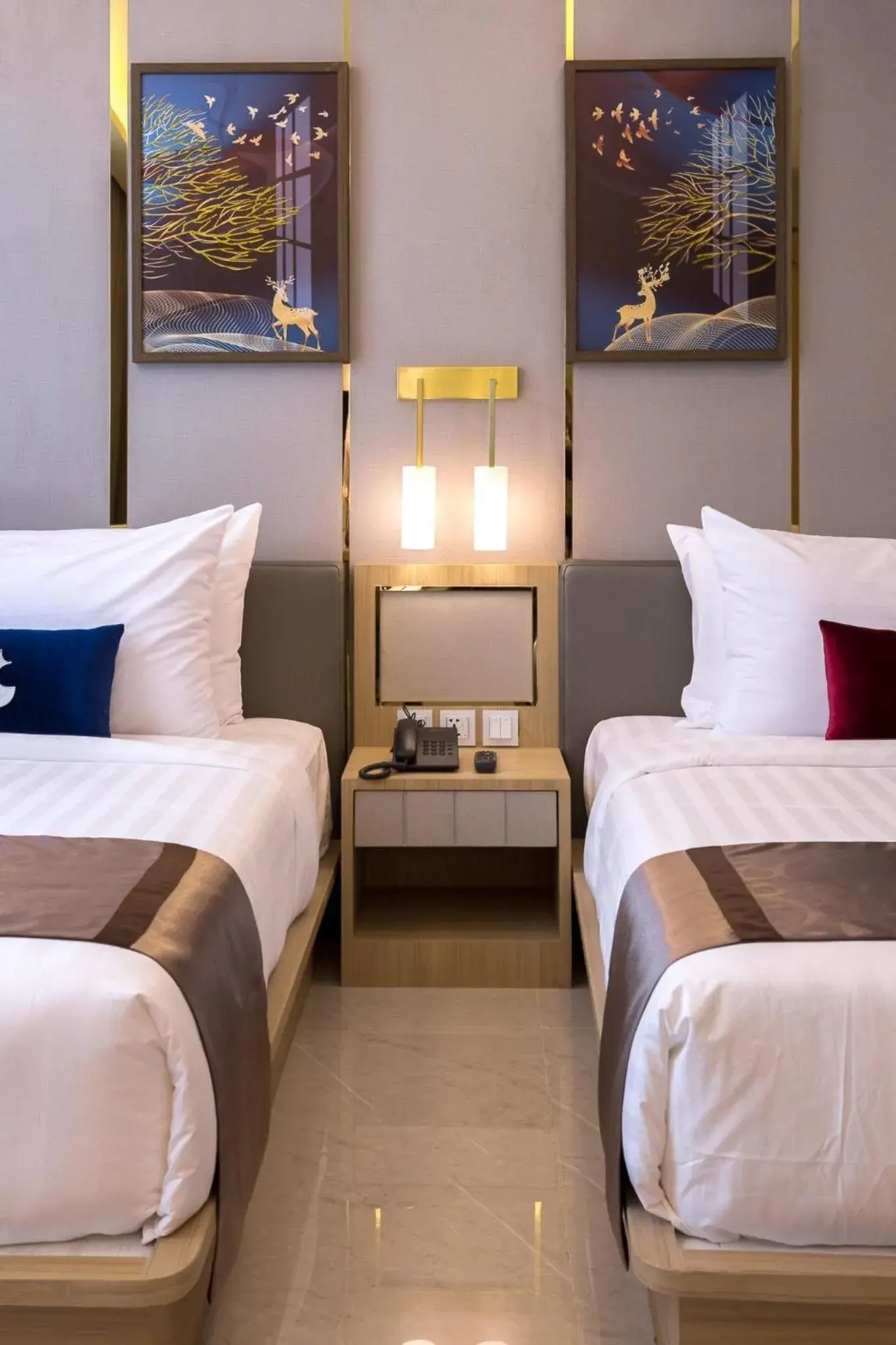 Standard Twin Room in Elegant Airport Hotel Standard Twin Room in Elegant Airport Hotel