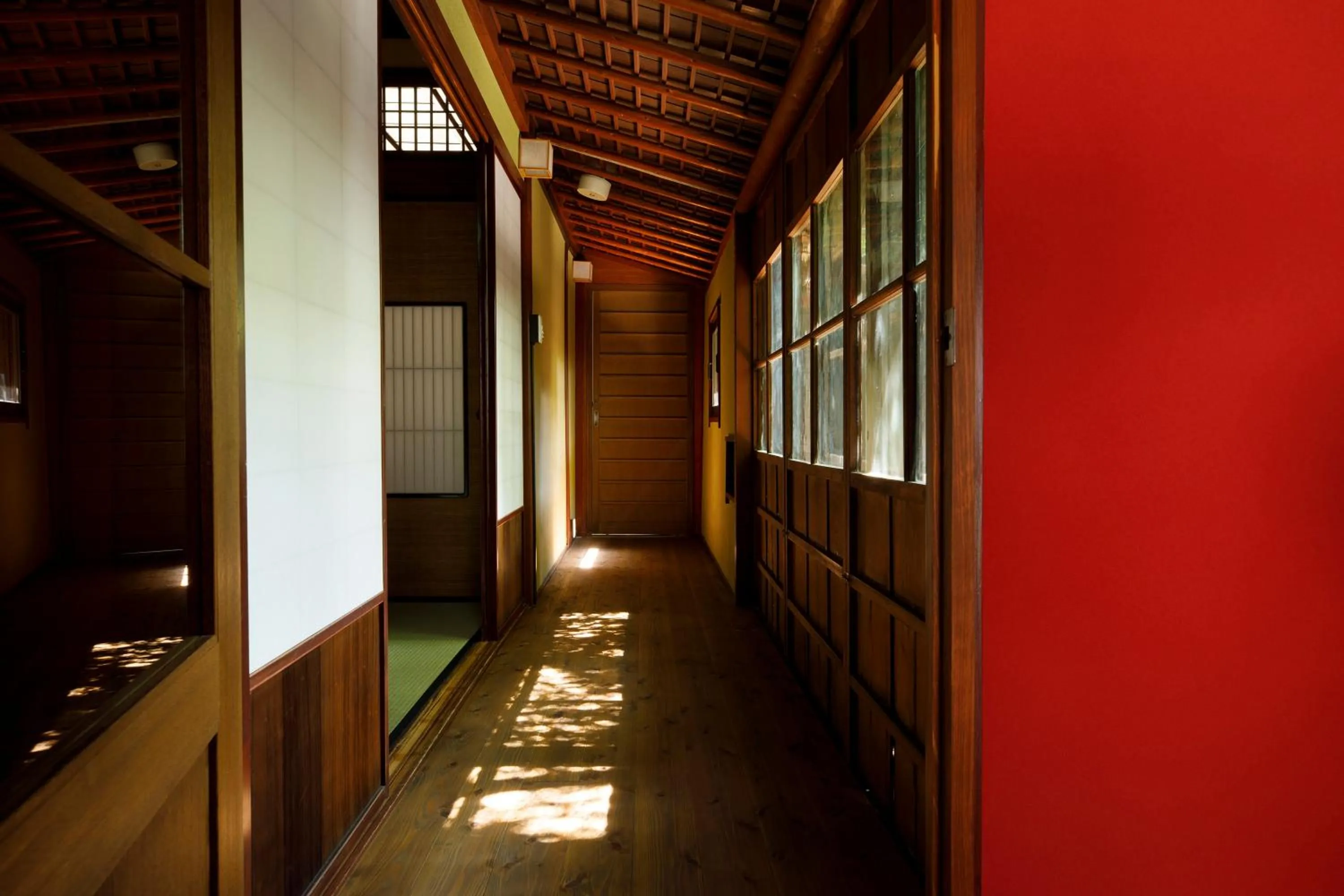 Photo of the whole room in Machi no Odoriba