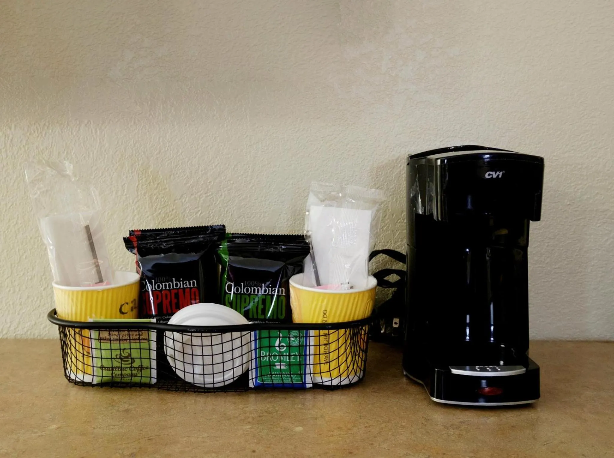 Photo of the whole room in Red Roof Inn Columbus West - Hilliard