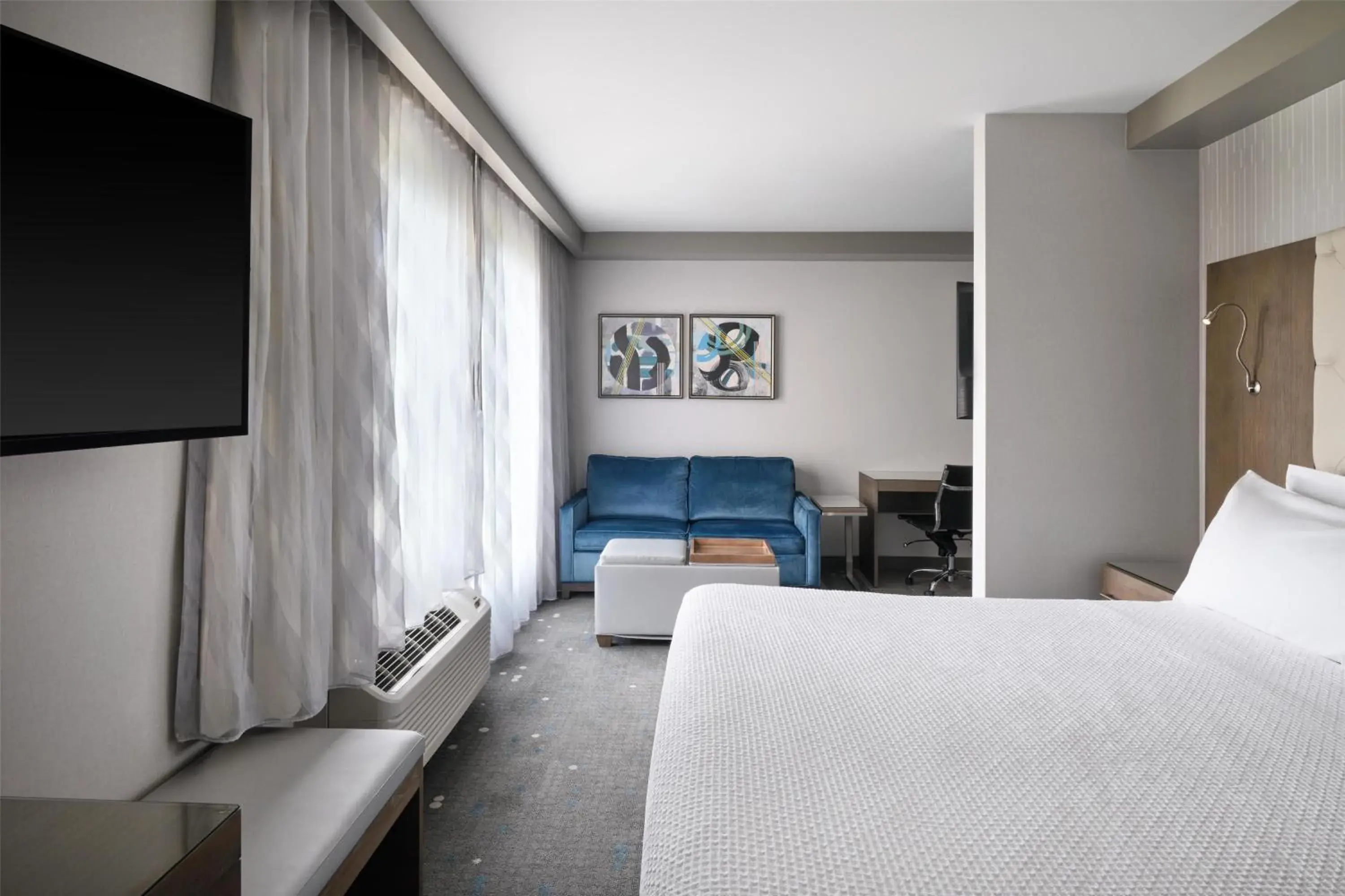 King Suite with Sofa Bed - Shower Only in Best Western Premier Hotel at Fisher's Landing King Suite with Sofa Bed - Shower Only in Best Western Premier Hotel at Fisher's Landing