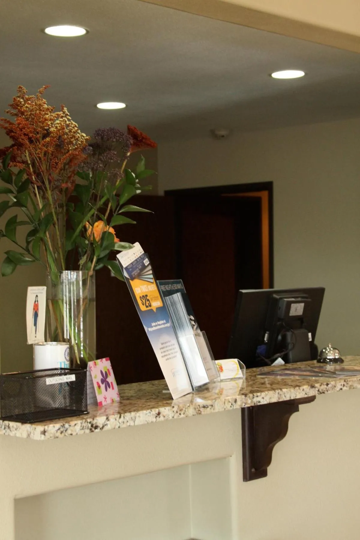 Lobby or reception in Super 8 by Wyndham Montrose