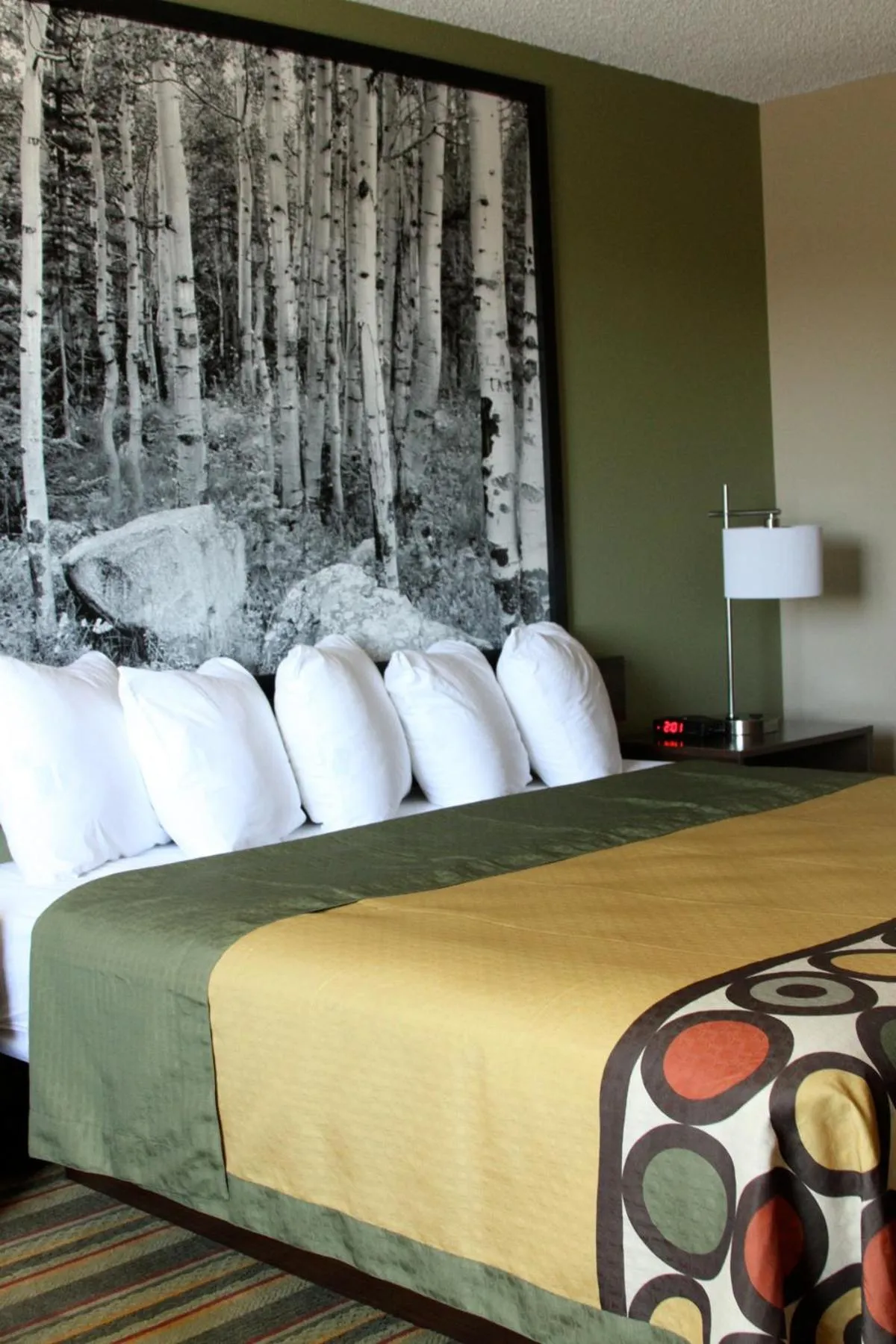 Bedroom, Bed in Super 8 by Wyndham Montrose