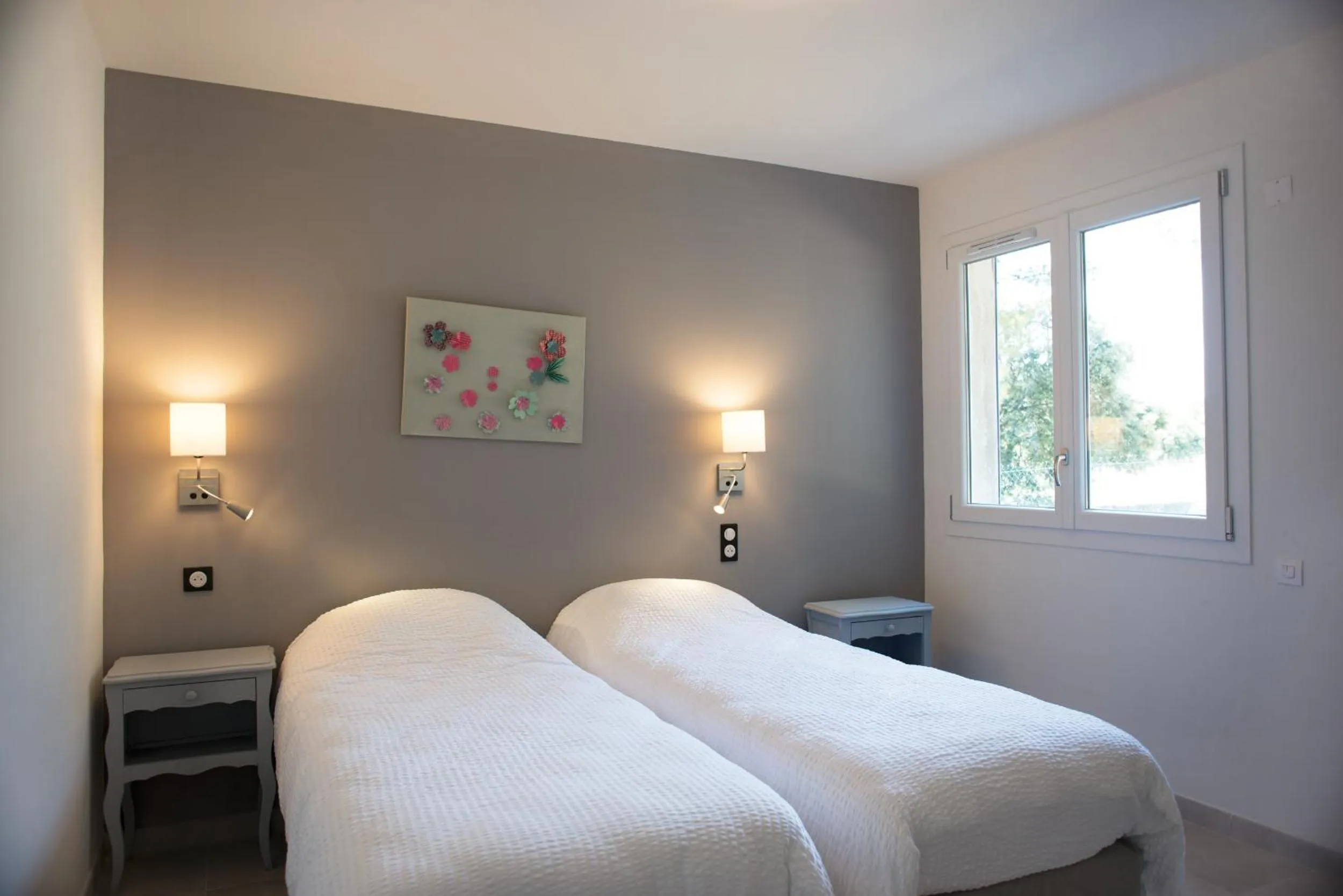 Bedroom, Bed in Appartements des Joncas