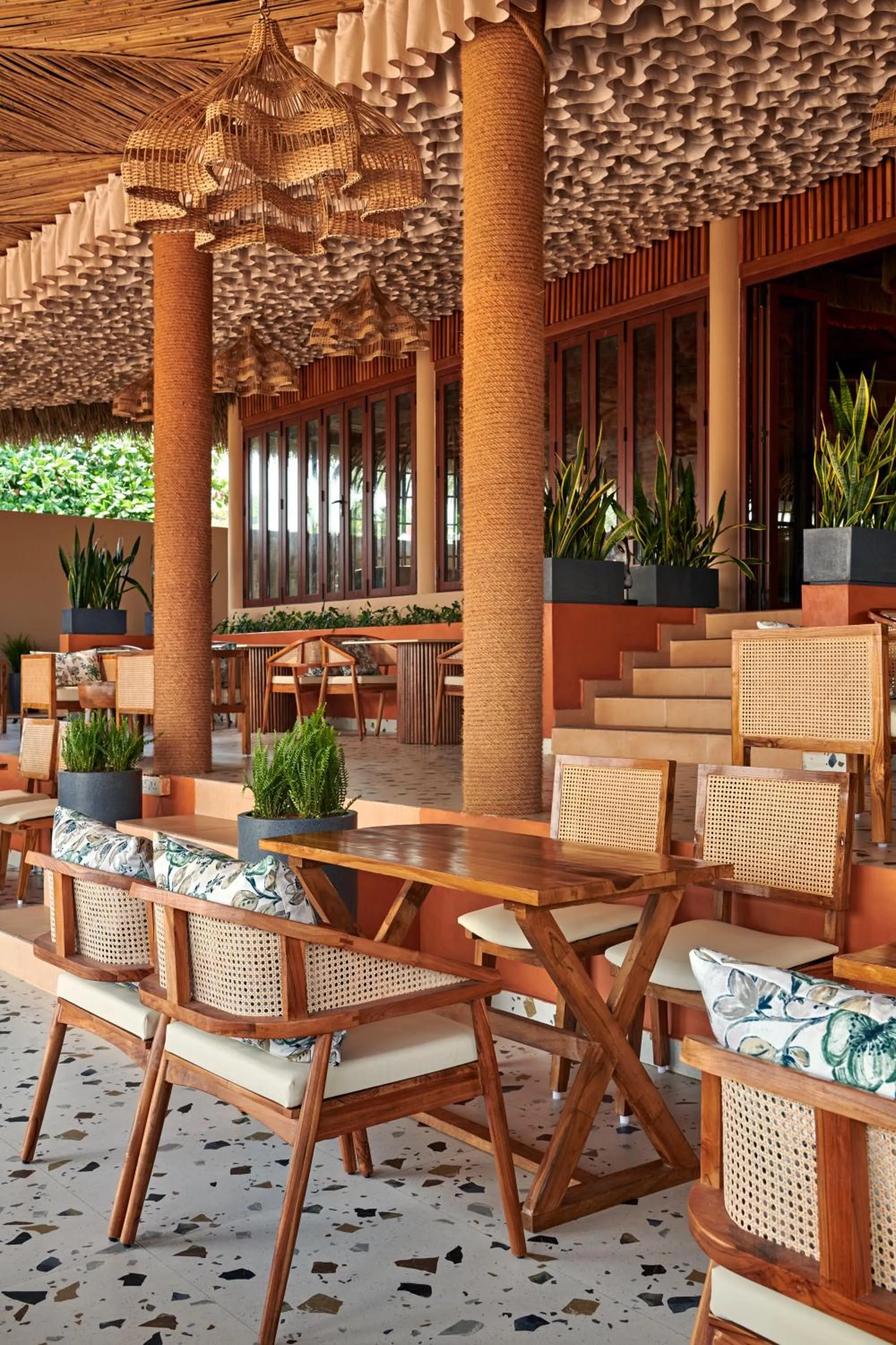 Restaurant/places to eat in Larios Beach Holidays