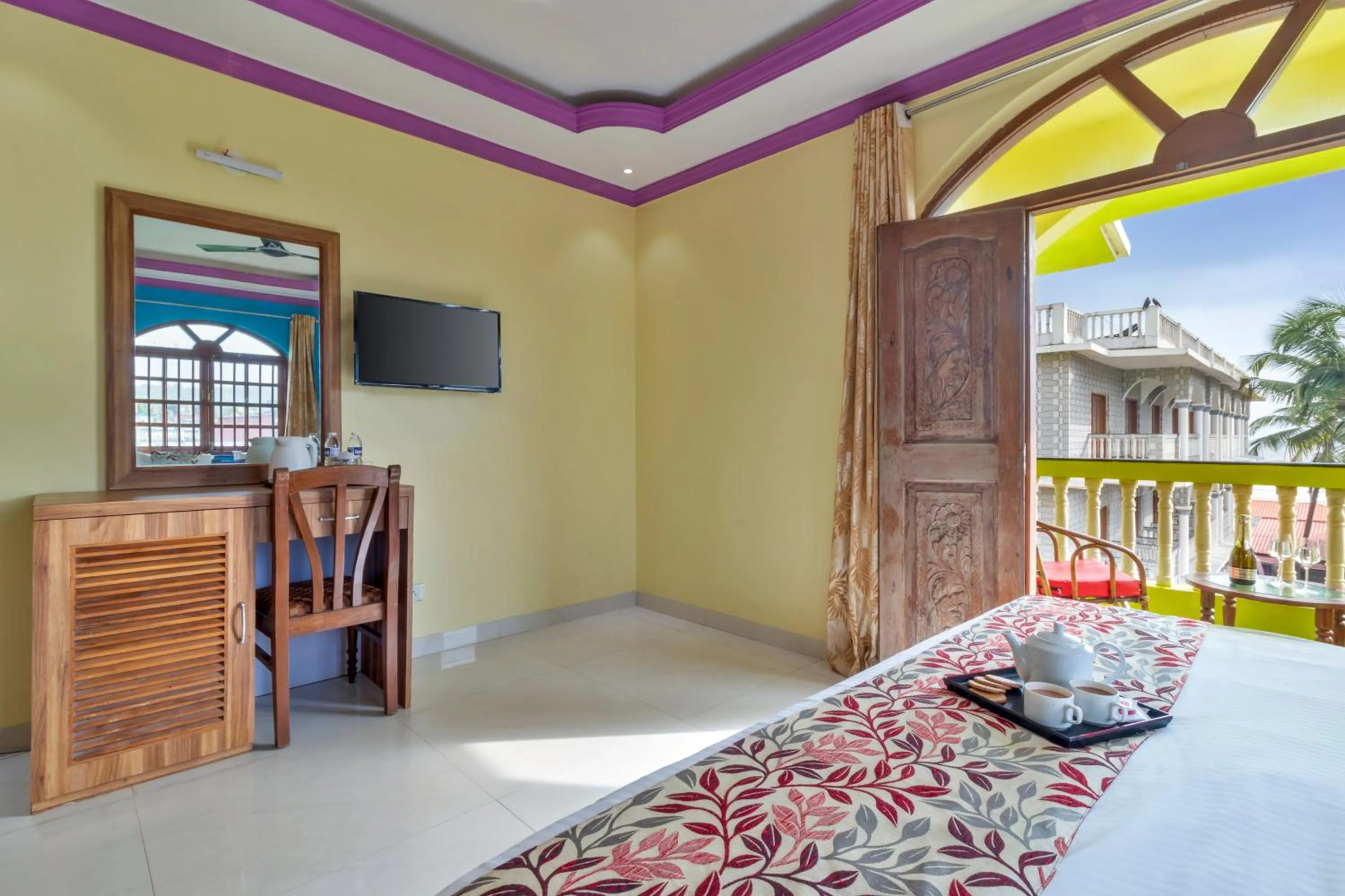 TV and multimedia in Larios Beach Holidays