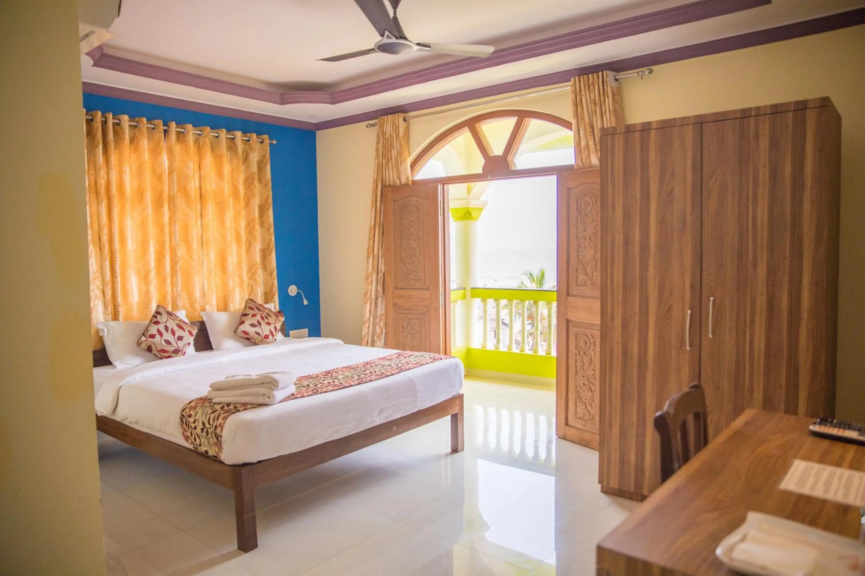 Photo of the whole room in Larios Beach Holidays