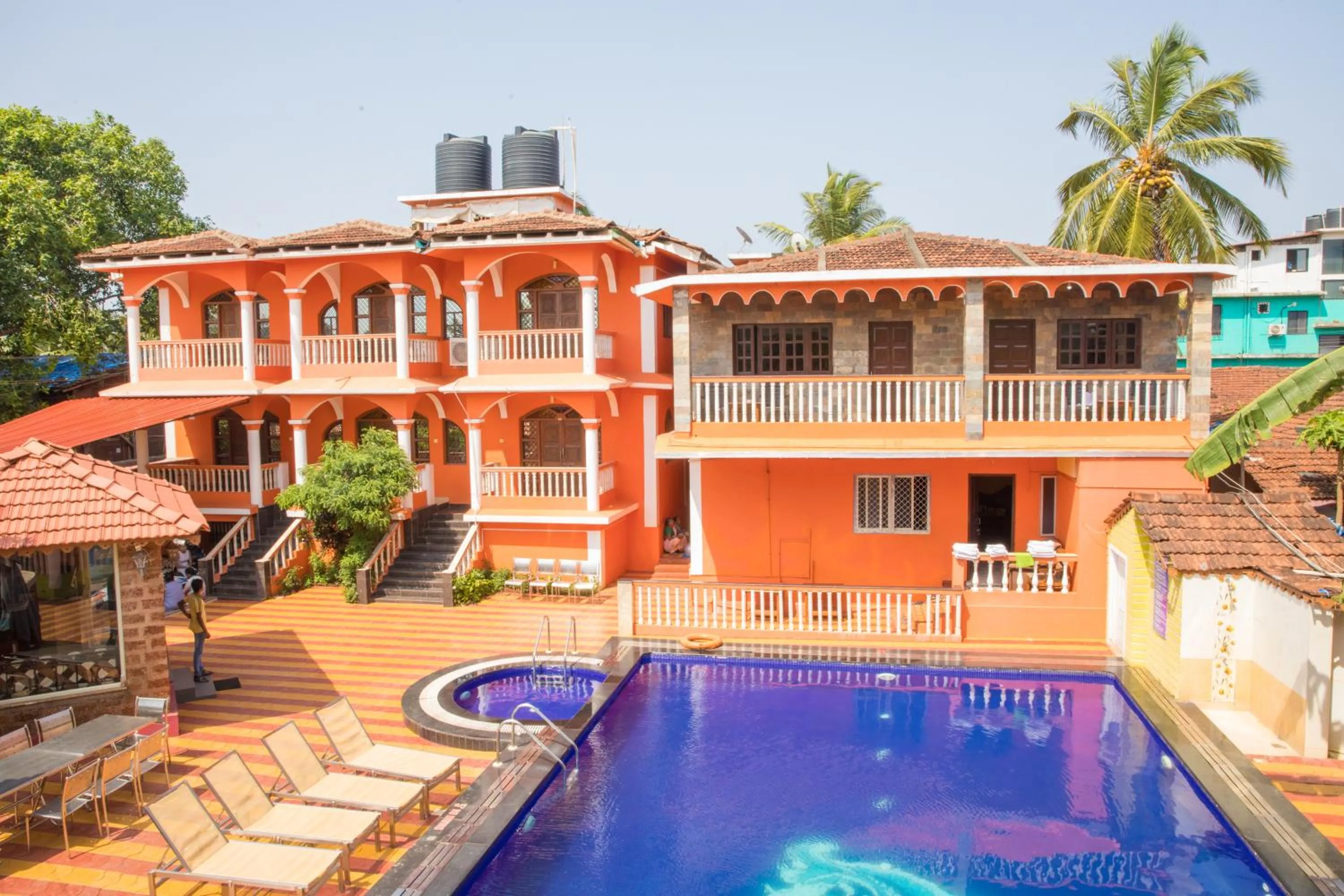 Property building in Larios Beach Holidays