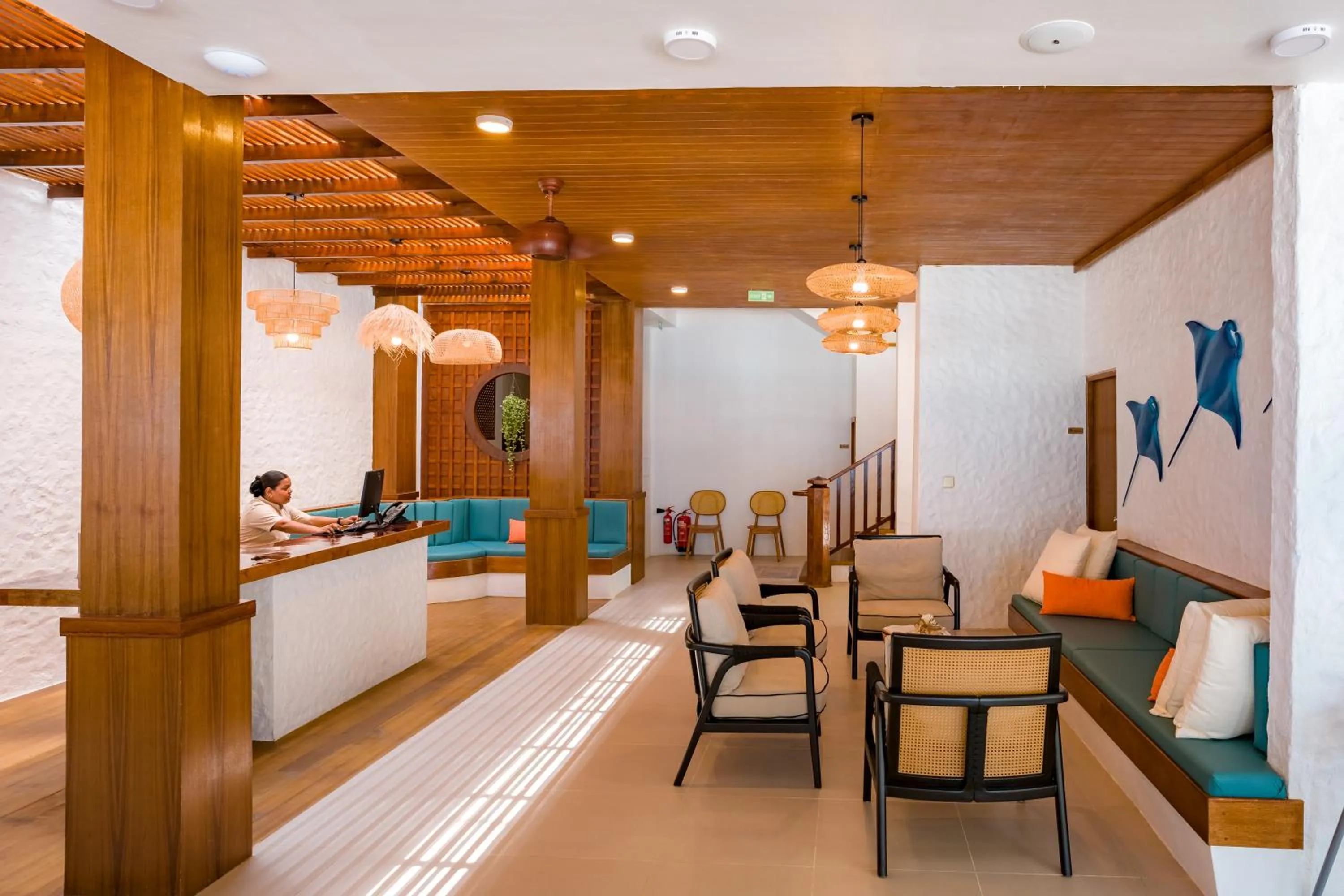 Lobby or reception in Thundi by Biosphere