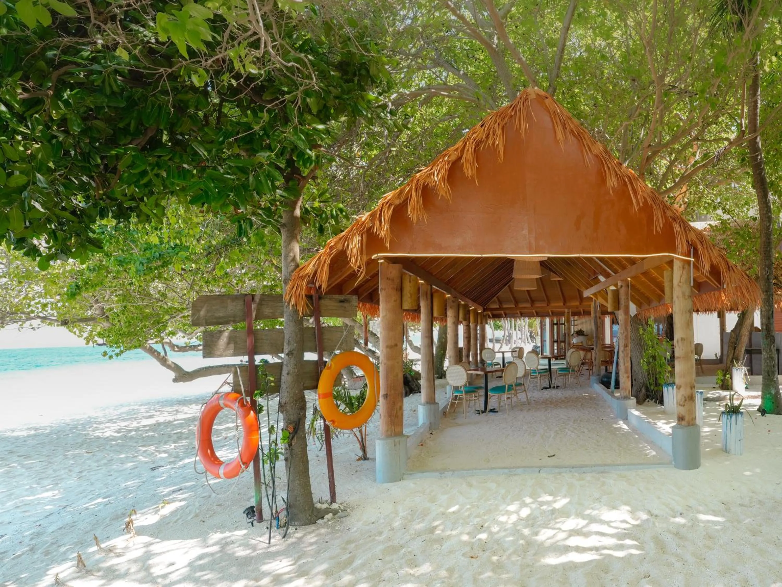 Beach in Thundi by Biosphere