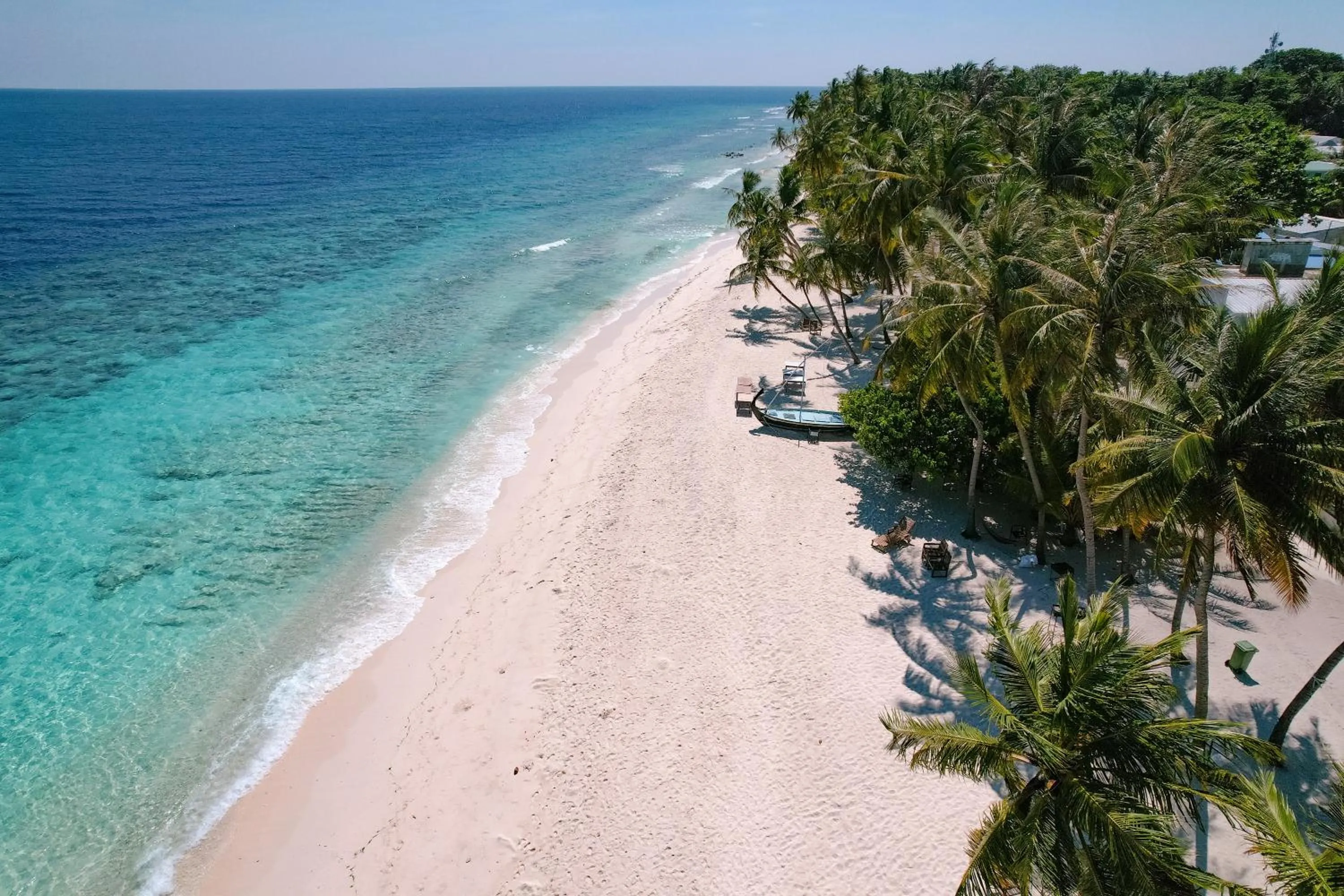 Beach in Thundi by Biosphere