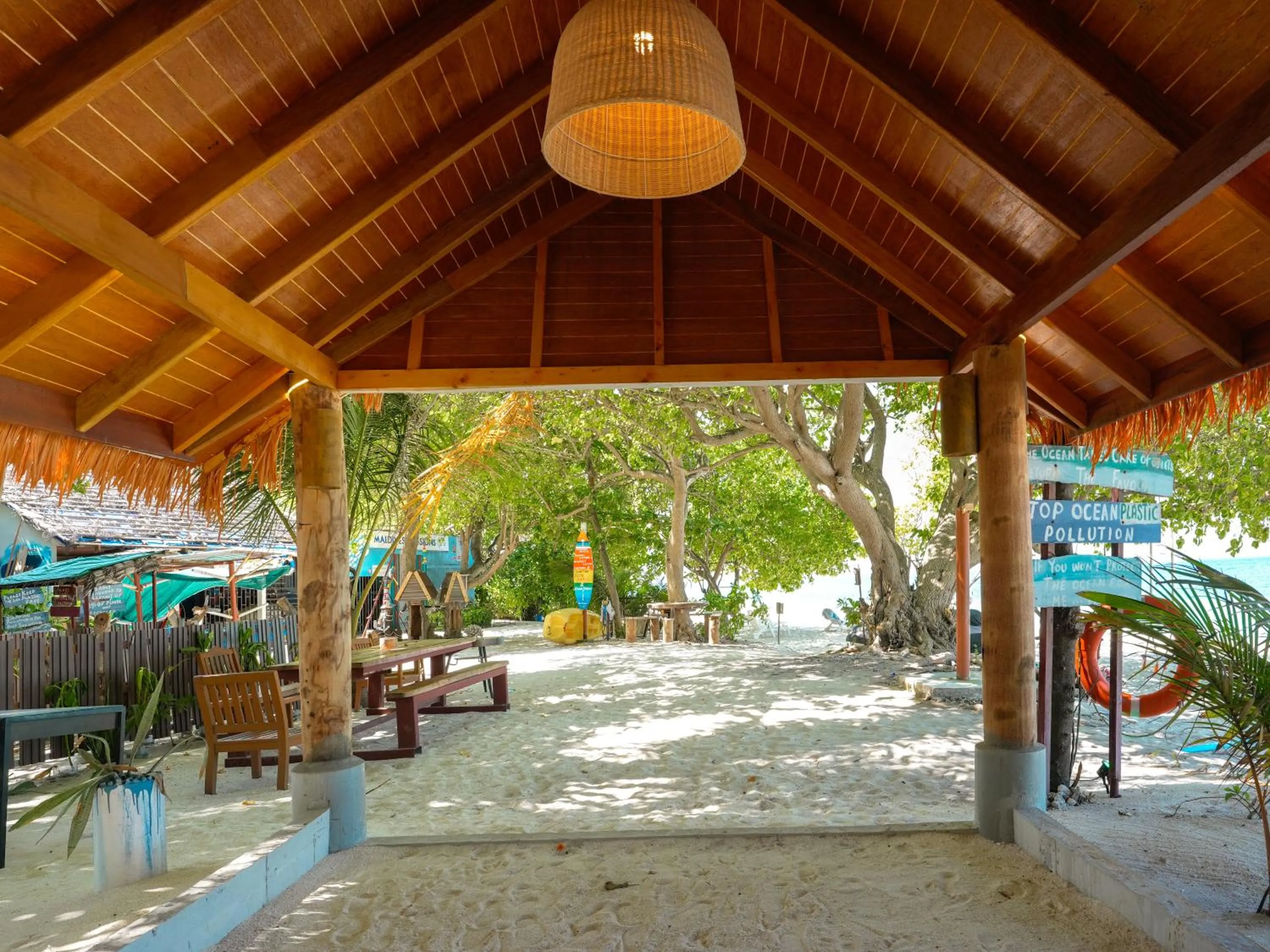 Beach in Thundi by Biosphere