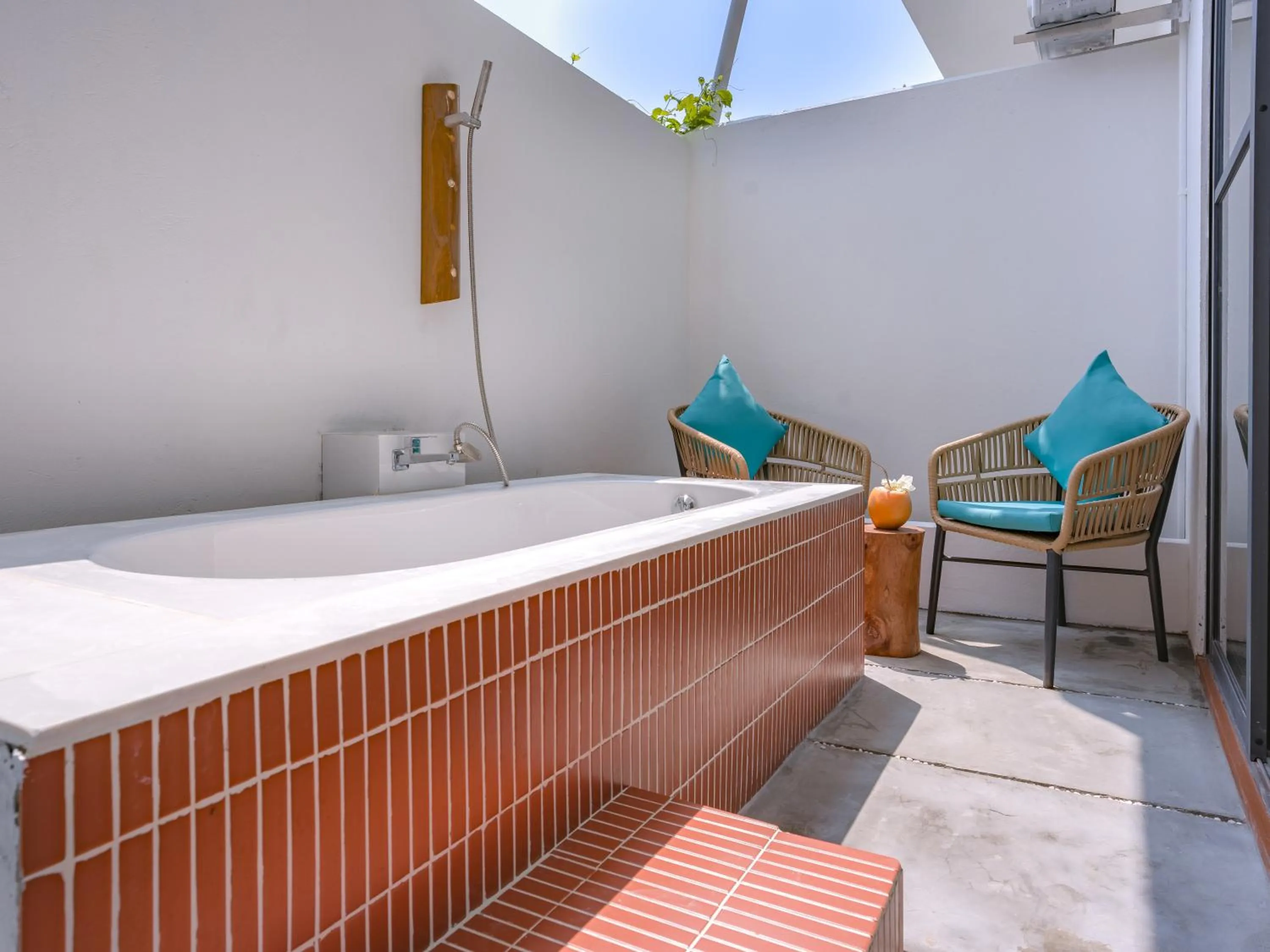 Balcony/Terrace in Thundi by Biosphere