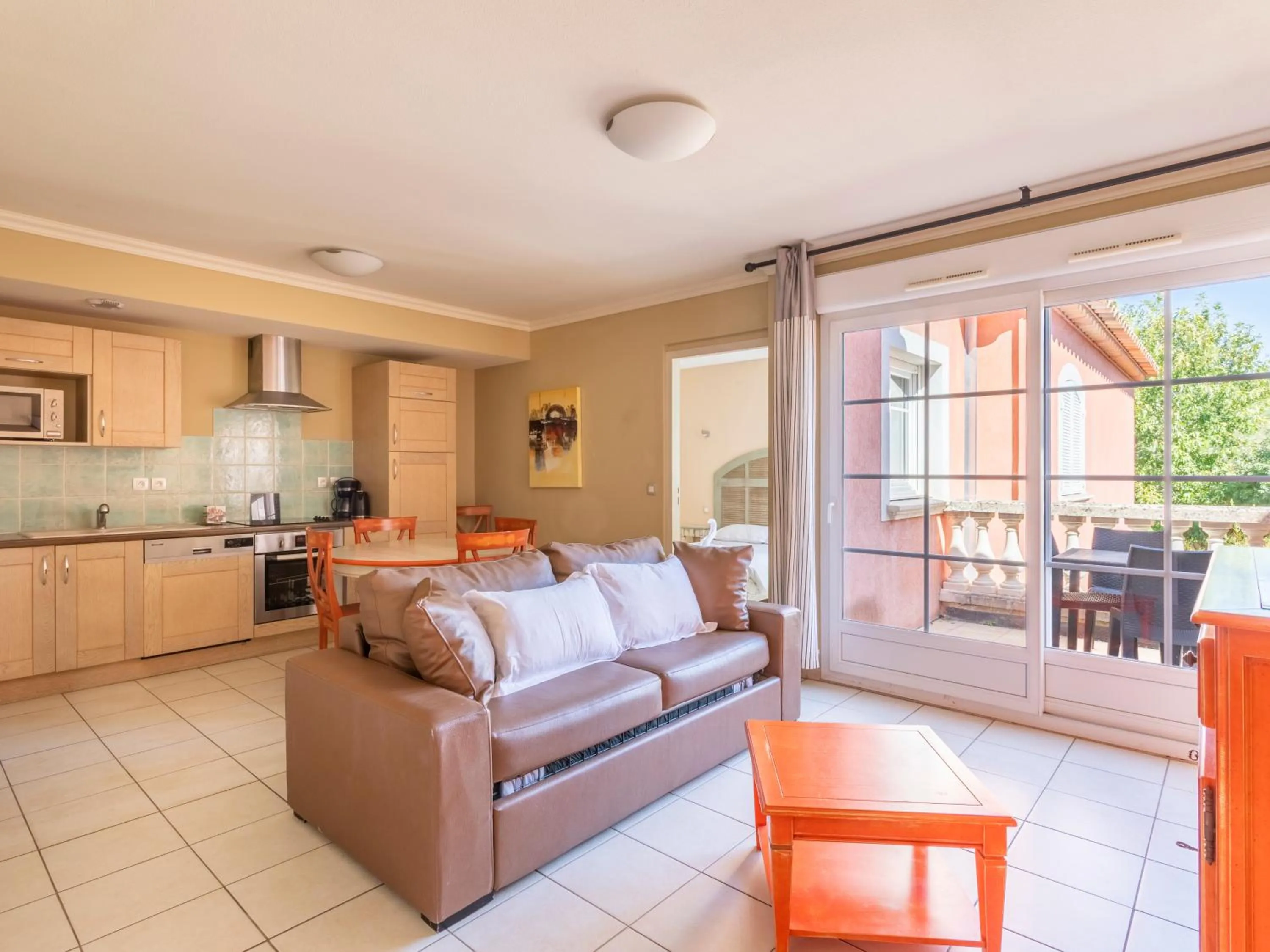 Living room in Vacancéole – Le Domaine de Camiole