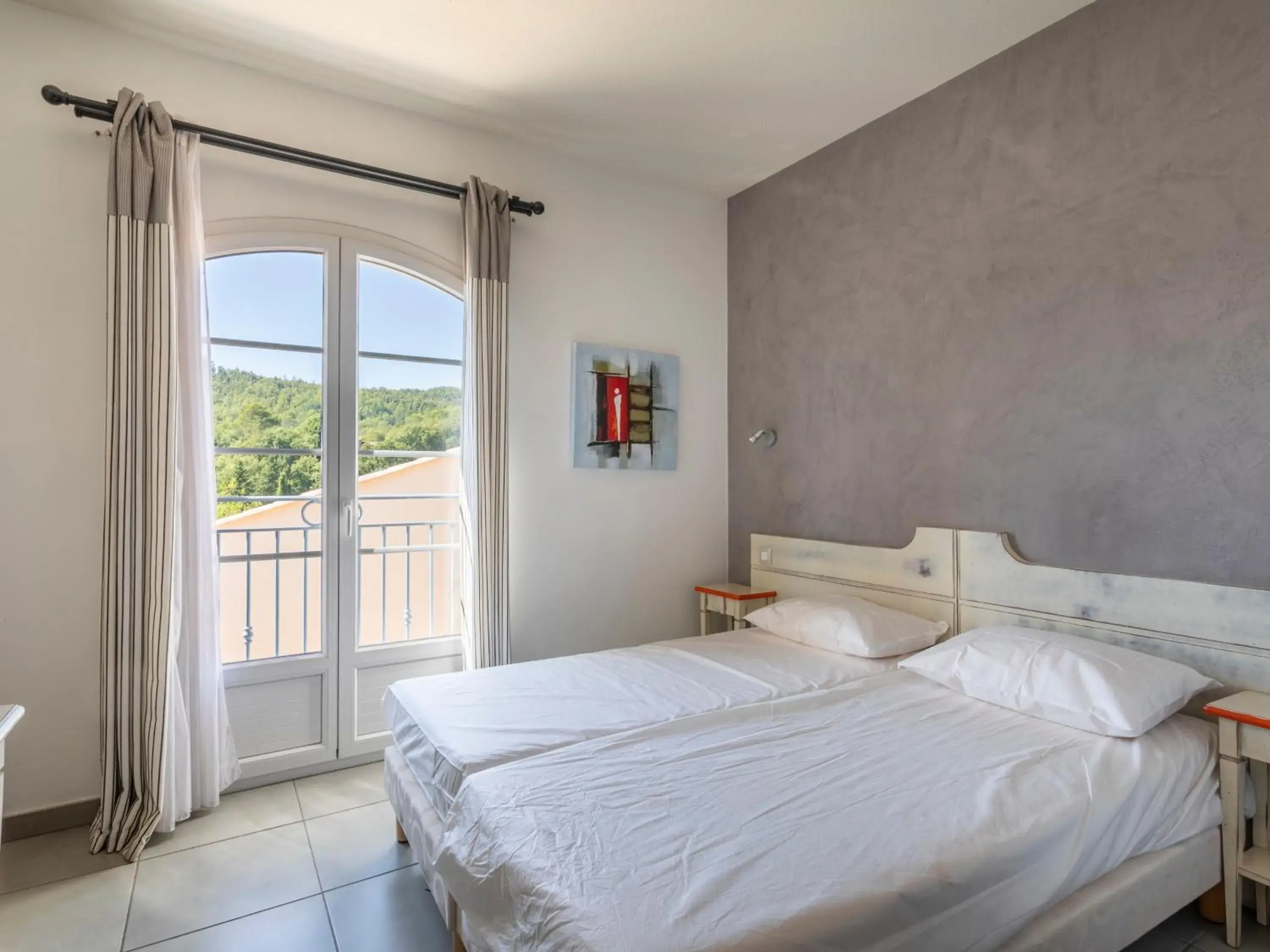 Double or Twin Room with Balcony in Vacancéole – Le Domaine de Camiole Double or Twin Room with Balcony in Vacancéole – Le Domaine de Camiole