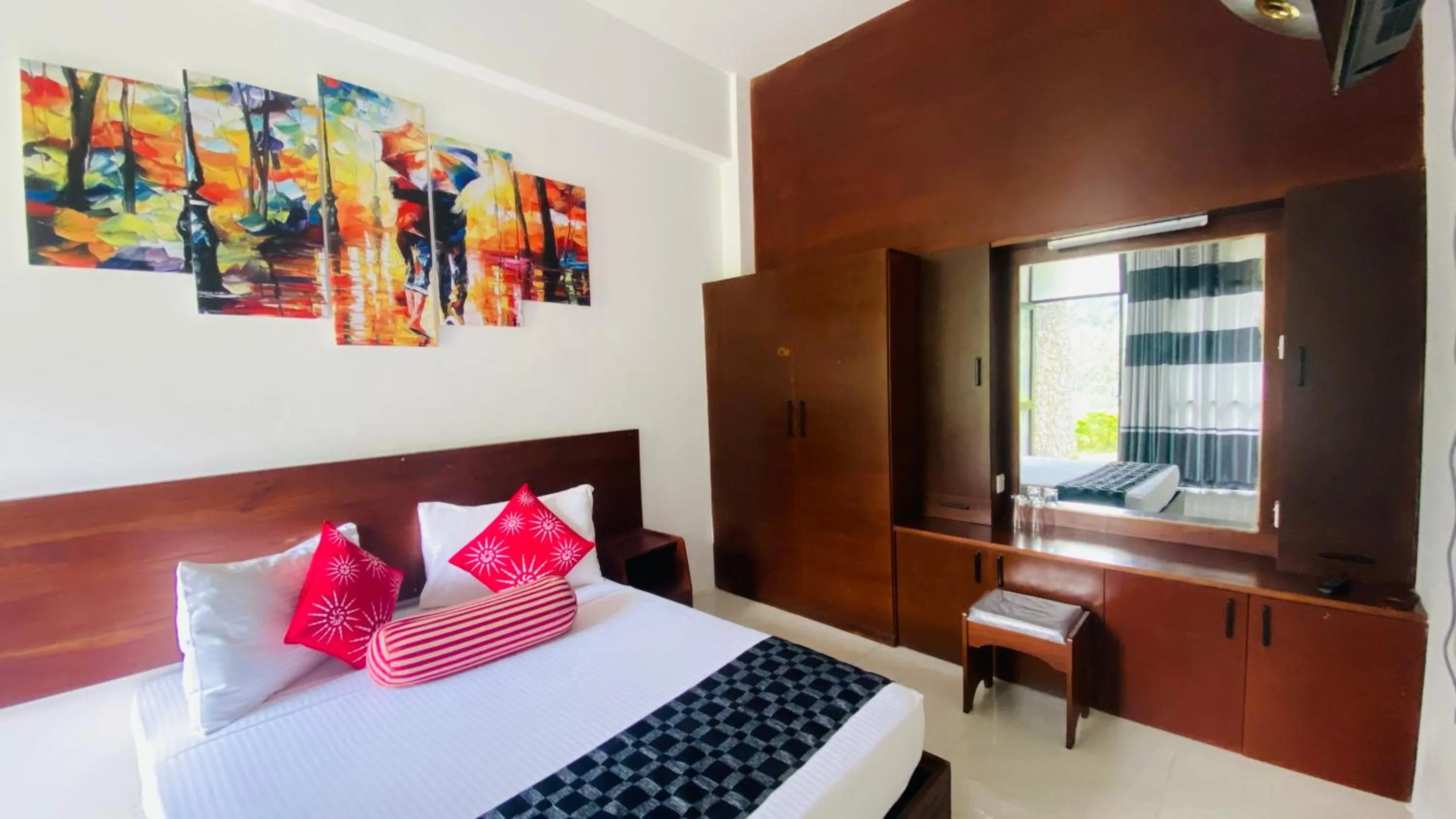 Bed in Aloft Grand Hotel Ella