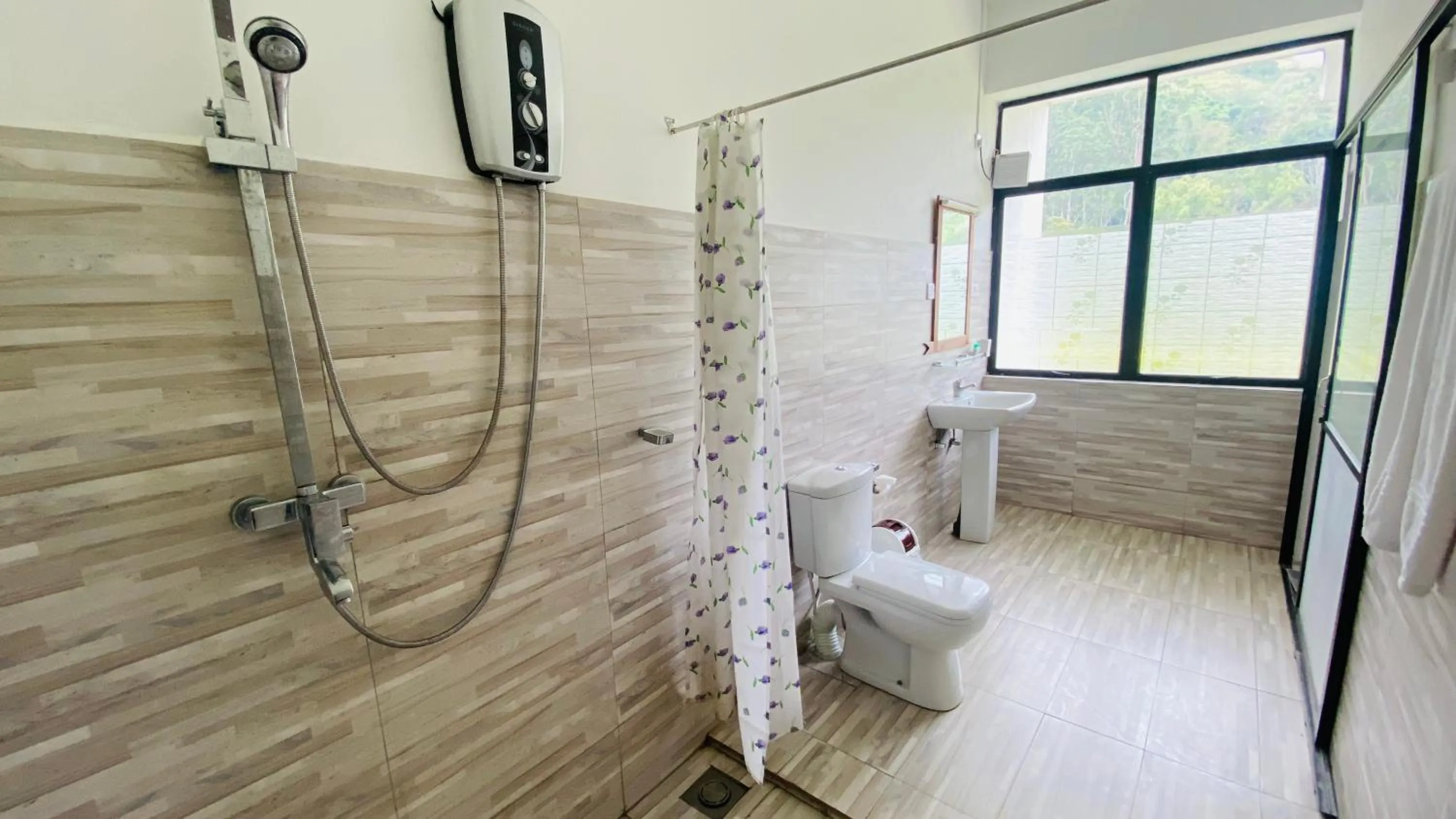 Aloft Grand Hotel Ella