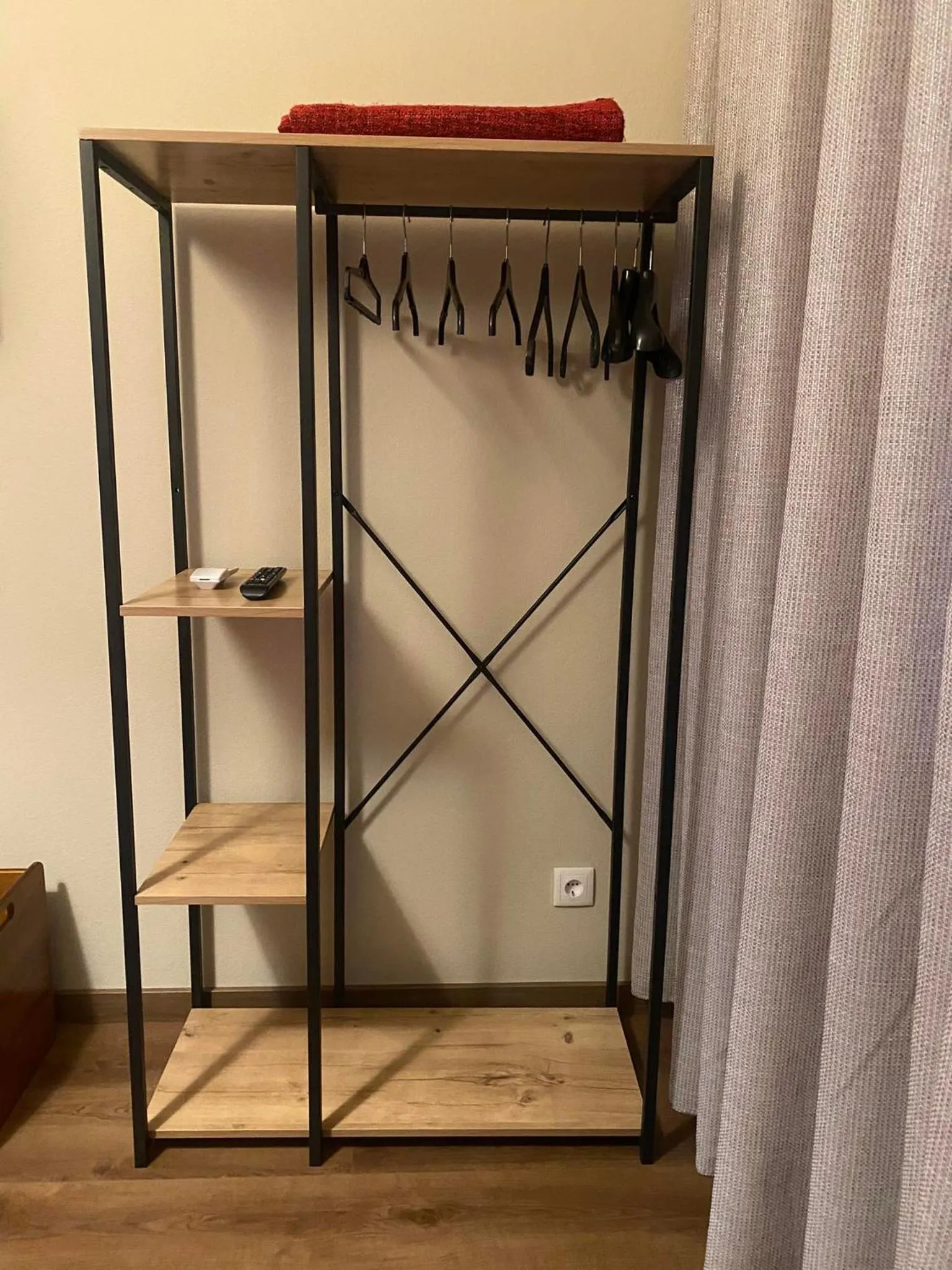 wardrobe in Apartamentos São João