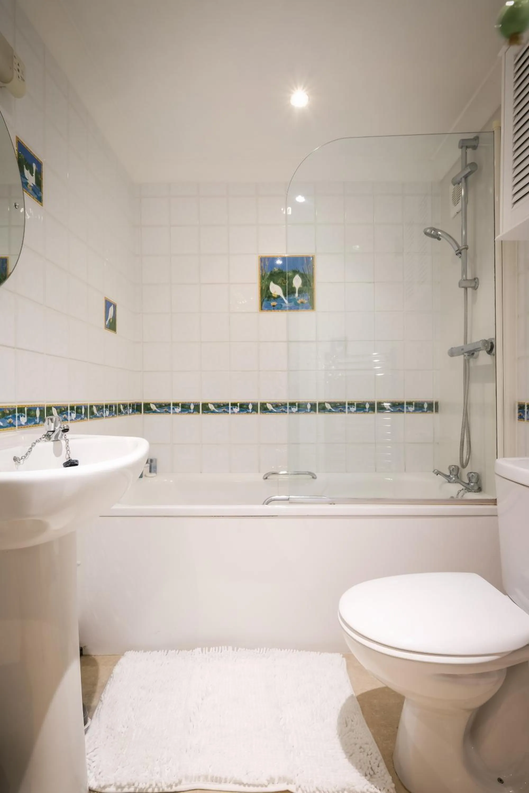 Glen Wynne Windermere - FREE off-site Health Club access with Pool, Sauna, Steam Room & Gym Short 5 Minute Drive Away