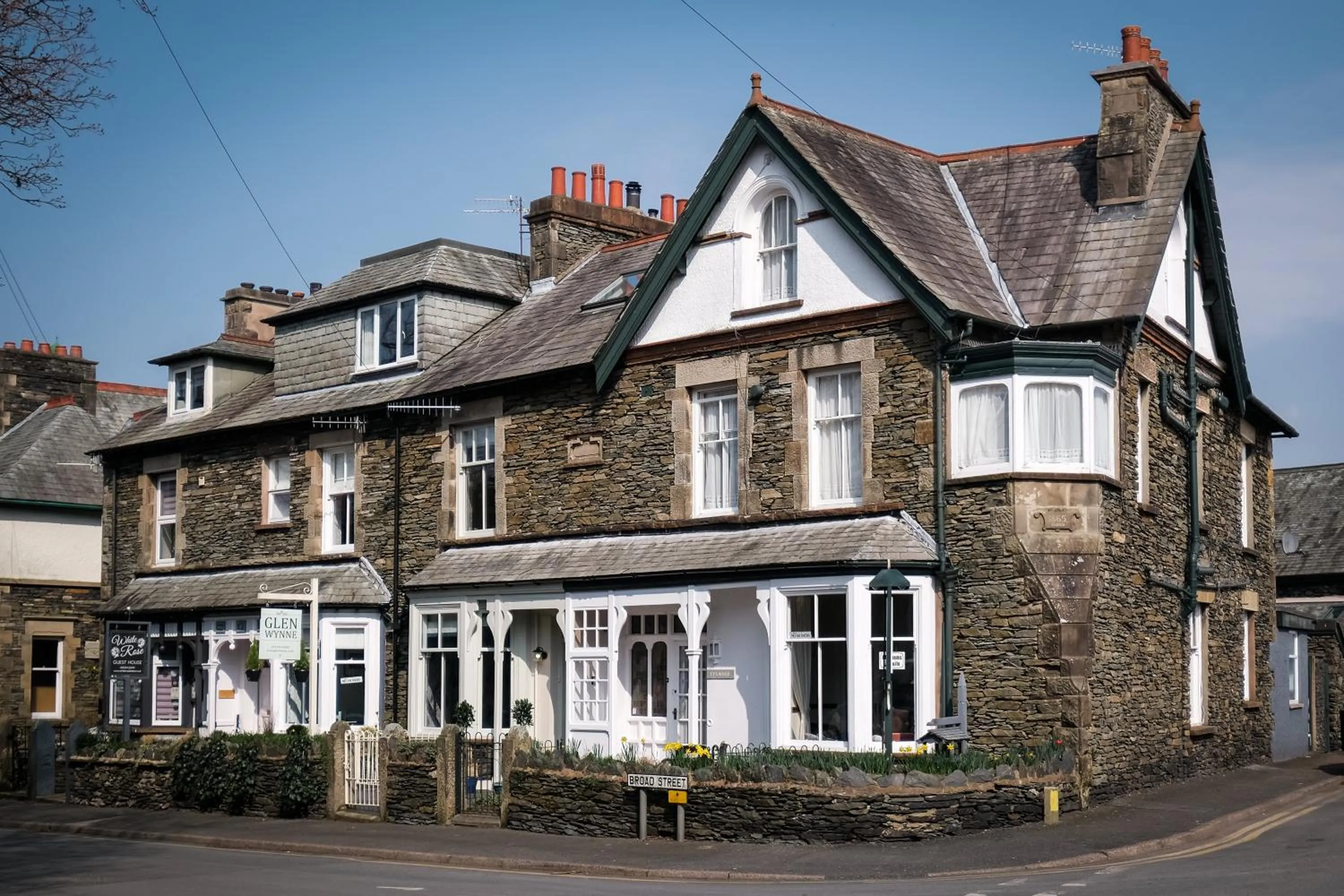 Glen Wynne Windermere - FREE off-site Health Club access with Pool, Sauna, Steam Room & Gym Short 5 Minute Drive Away