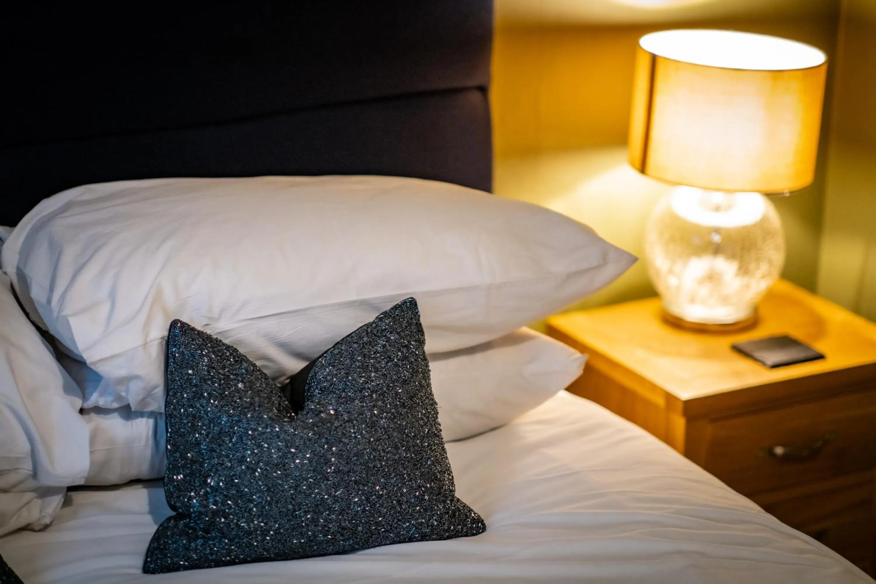 Bed in Glen Wynne Windermere - FREE off-site Health Club access with Pool, Sauna, Steam Room & Gym Short 5 Minute Drive Away