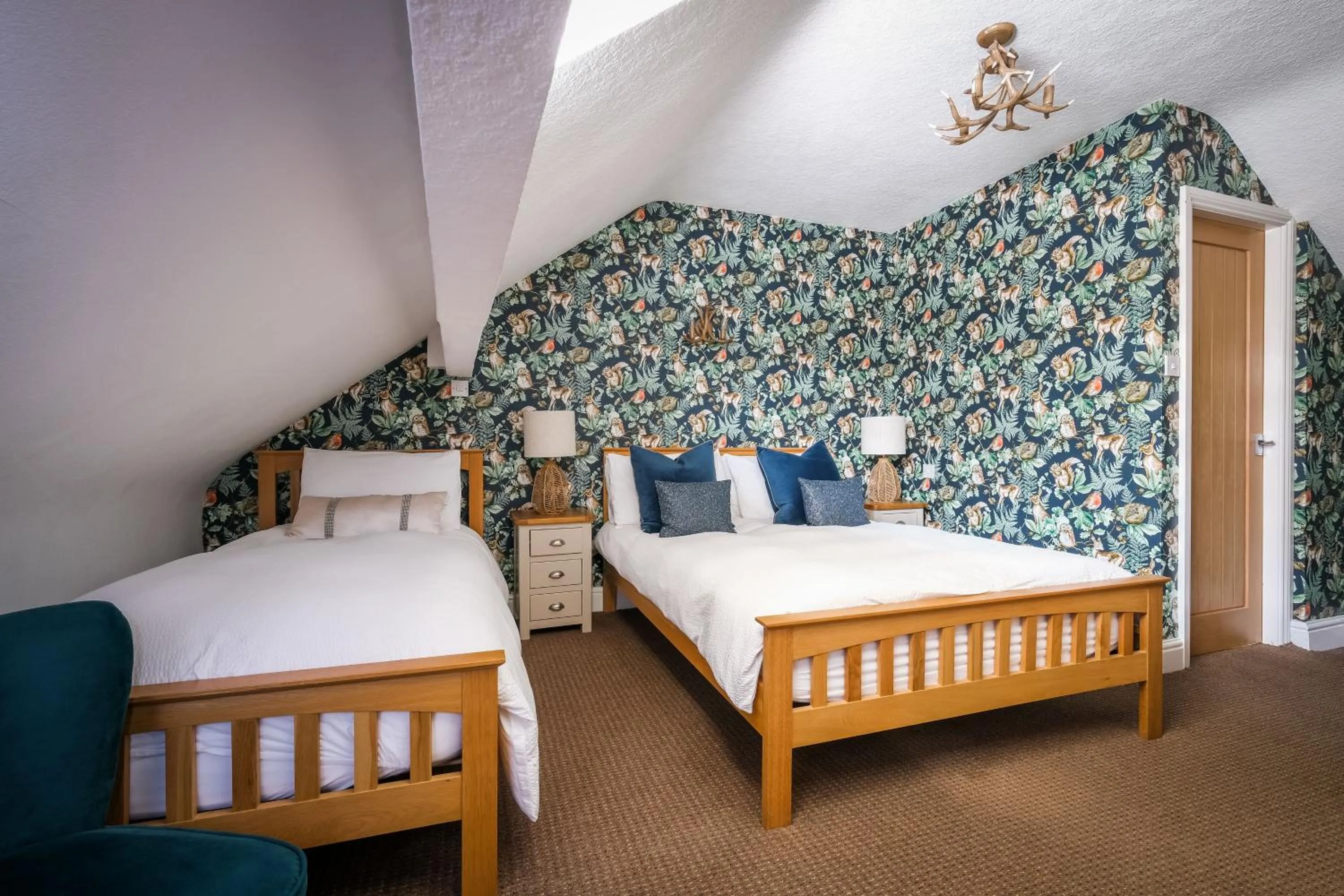 Bed in Glen Wynne Windermere - FREE off-site Health Club access with Pool, Sauna, Steam Room & Gym Short 5 Minute Drive Away