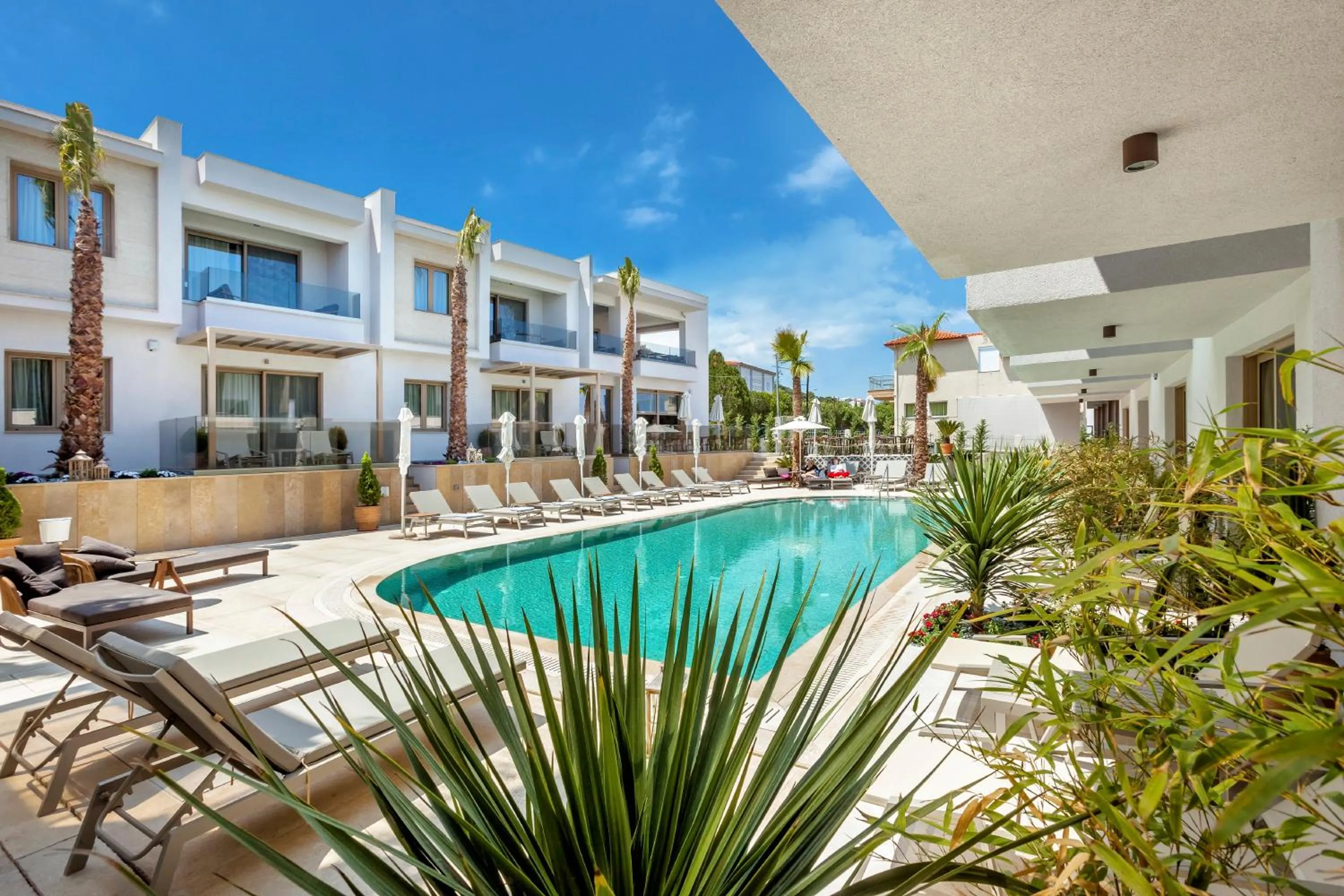 Property building in Pefki Deluxe Residences