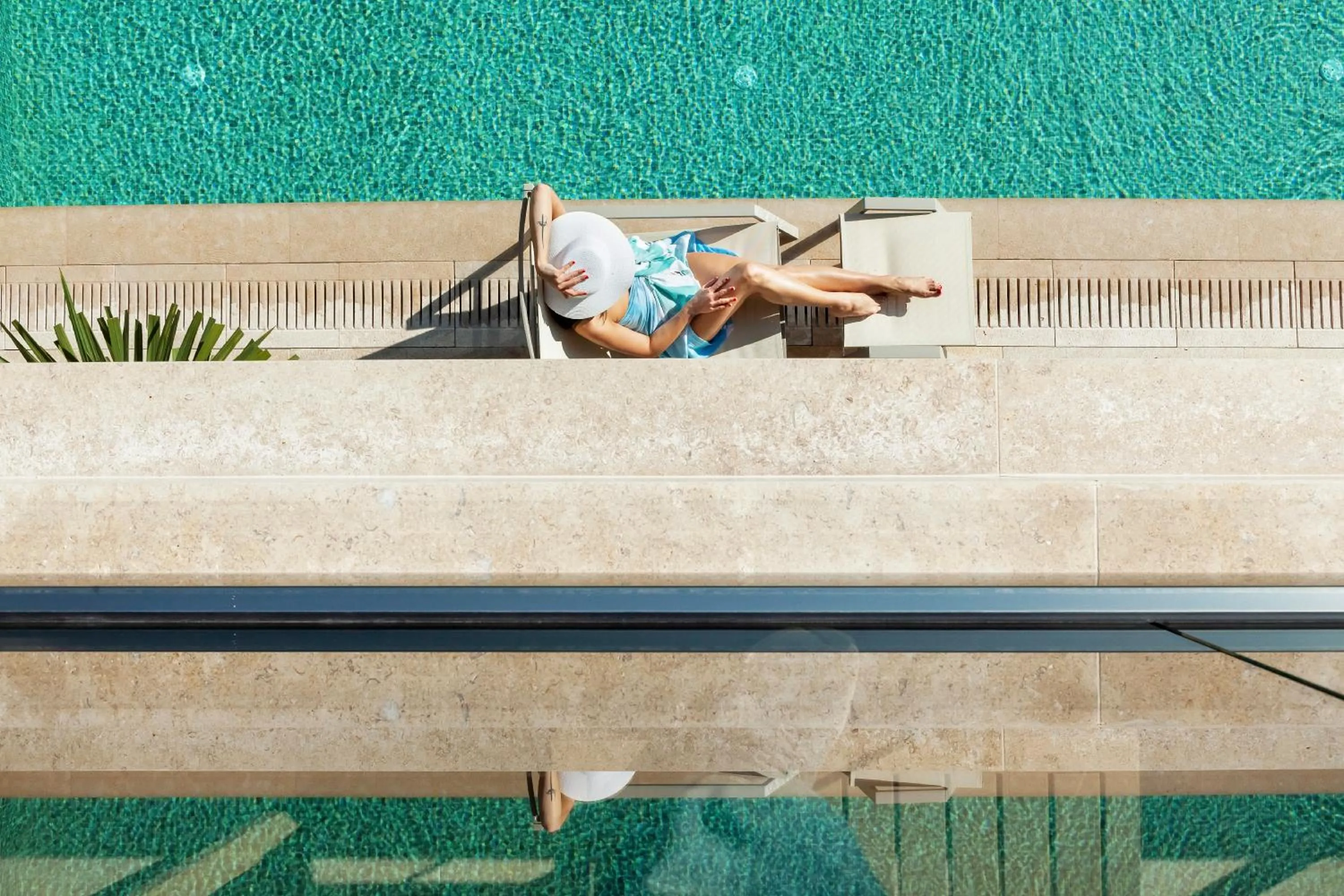 Swimming pool in Pefki Deluxe Residences