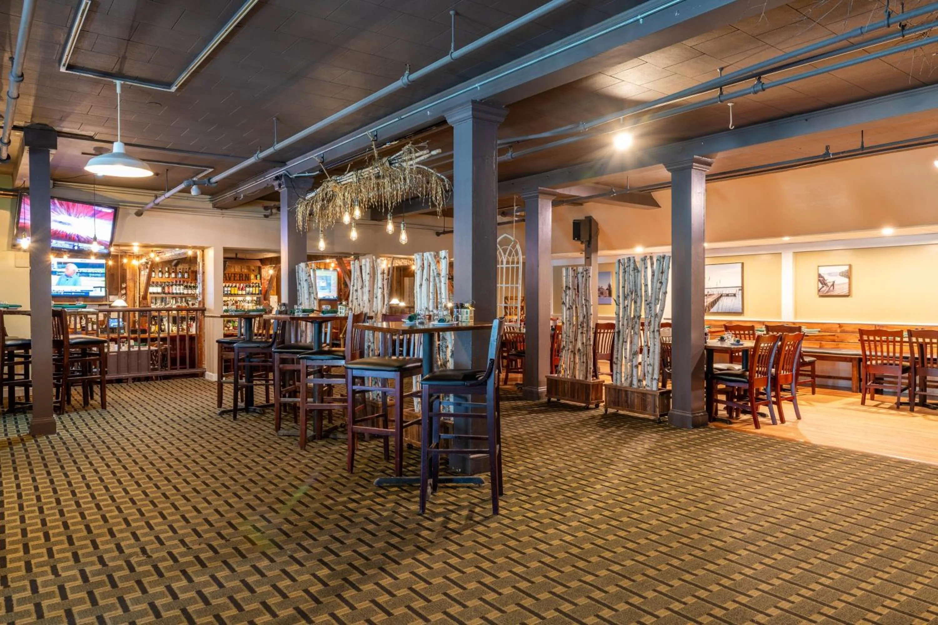 Restaurant/places to eat in The Bethel Resort & Suites